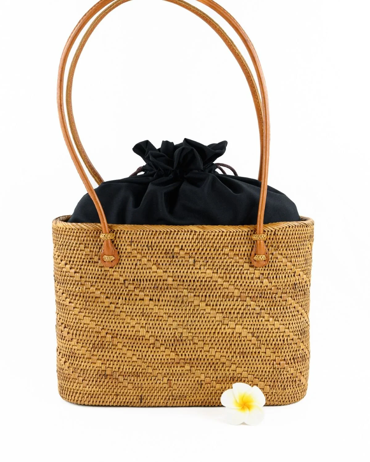 Sunny Trails - Medium Wicker Handbag.jpg