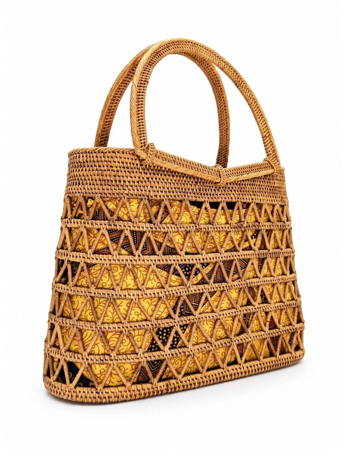 Bali Breeze geometric wicker purse side view