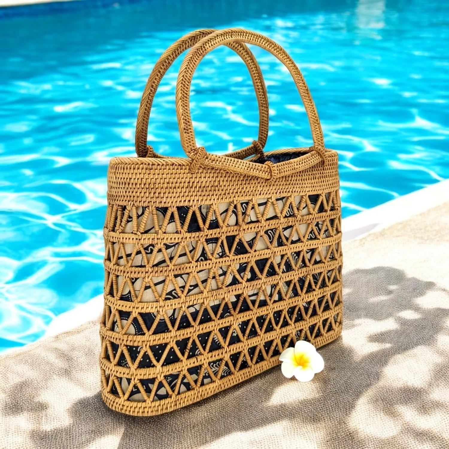 Bali Breeze - Large Straw Beach Purse.jpg