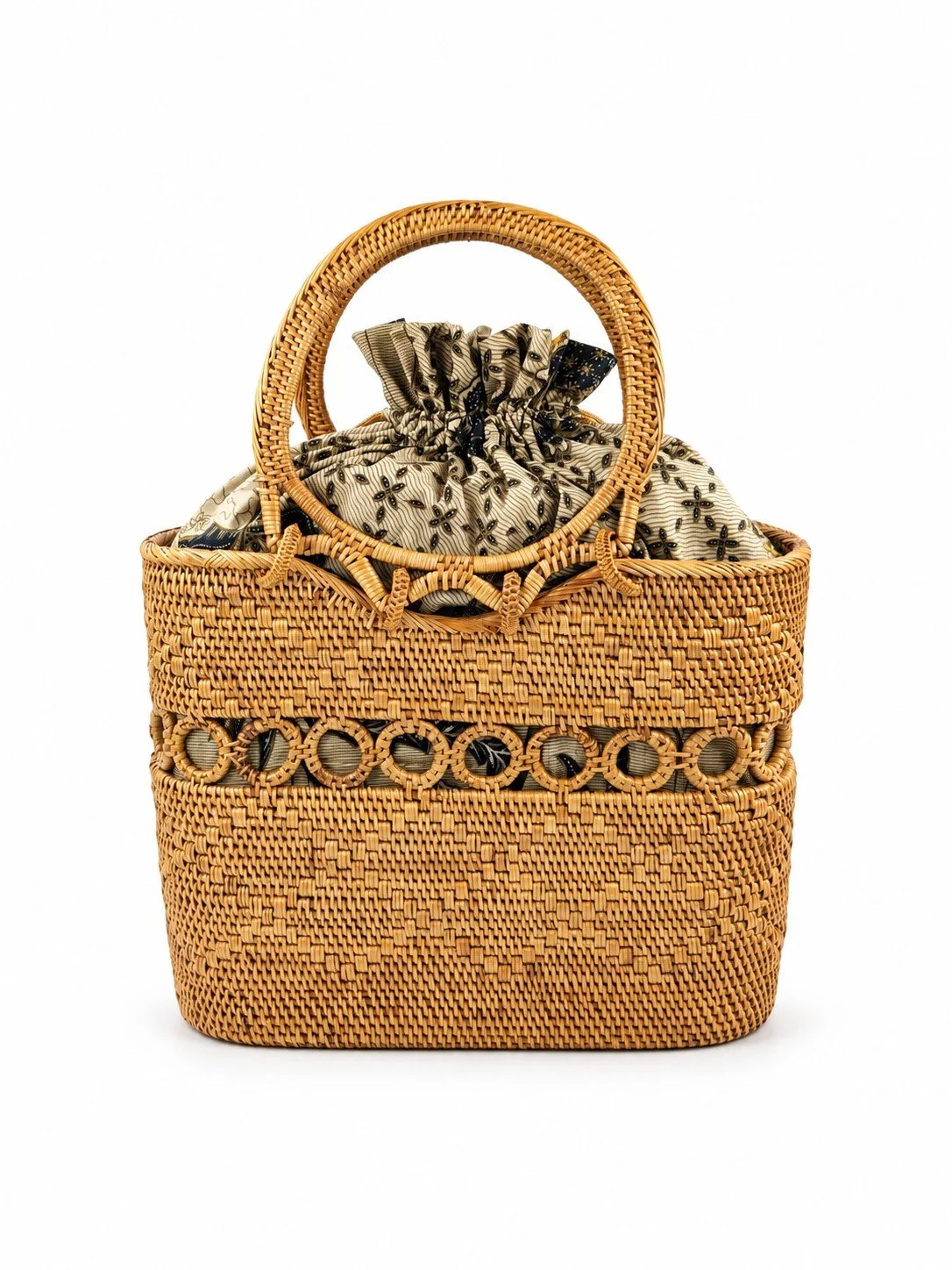 Nantucket Coast round handle woven purse with natural lining and drawstring closure