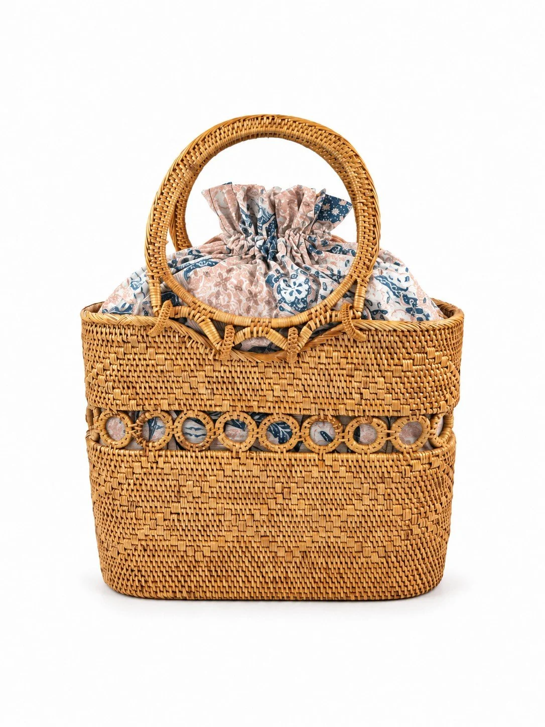 Nantucket Coast round handle woven with pink gray lining and drawstring closure