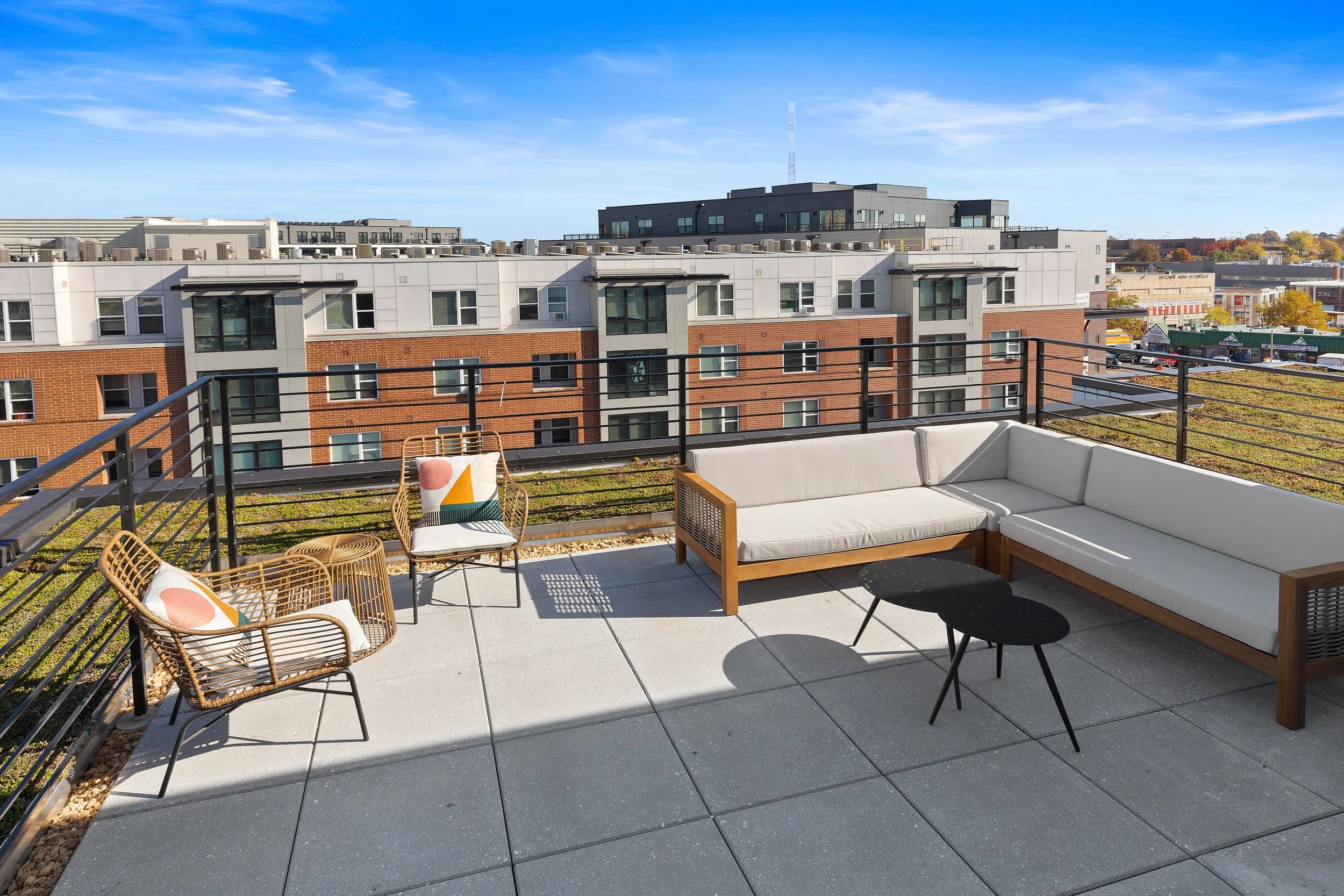 The Barker #12 + roof 24.jpg