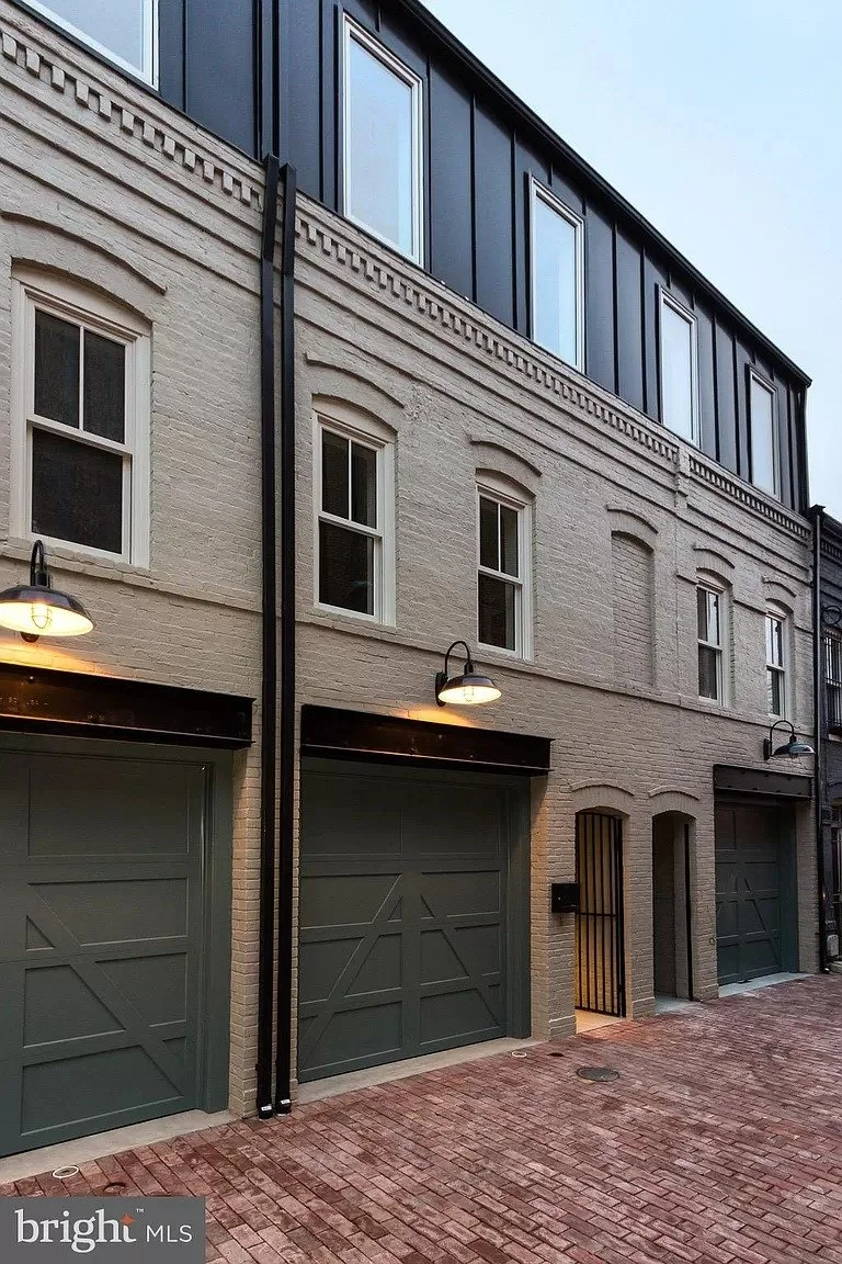 Linden Court