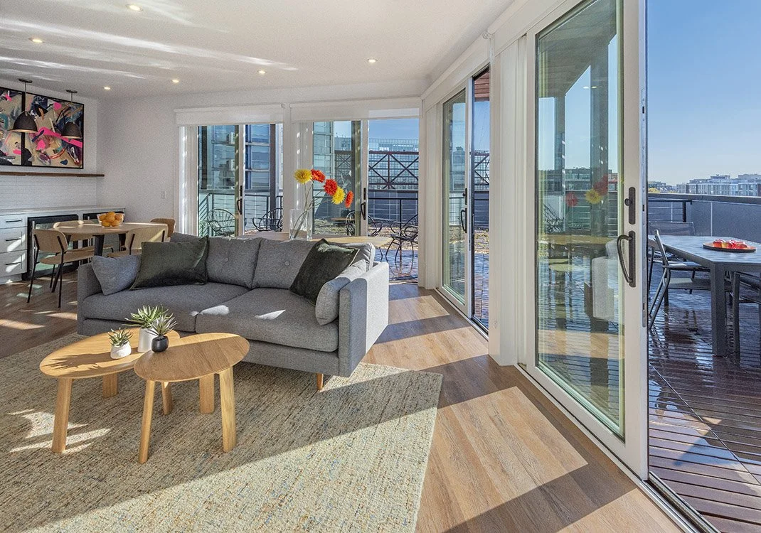 Rooftop Amenity Space_sm.jpg