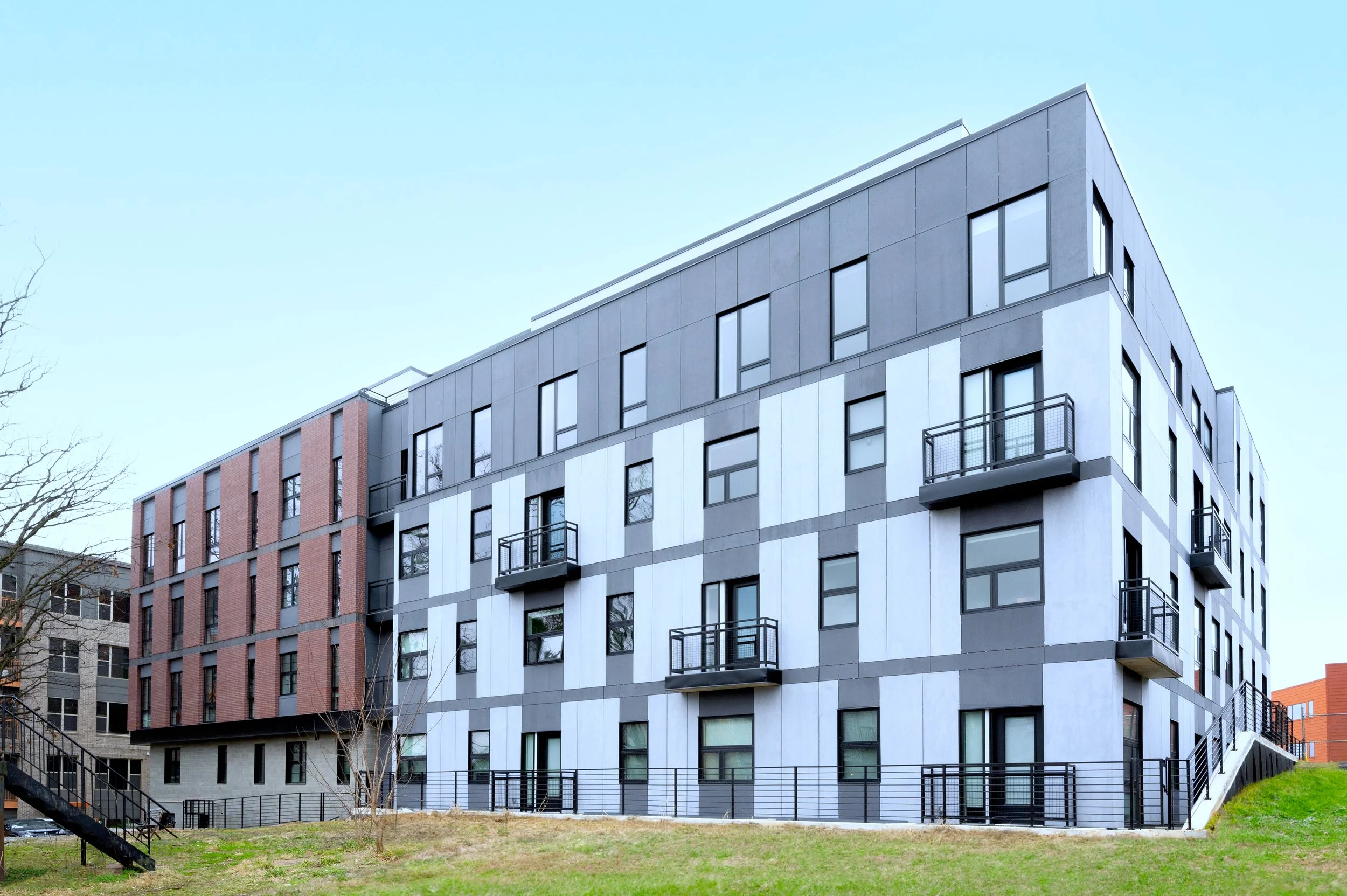 Square134_StudioTrejo_Exterior_225Vine-1 - edited.jpg