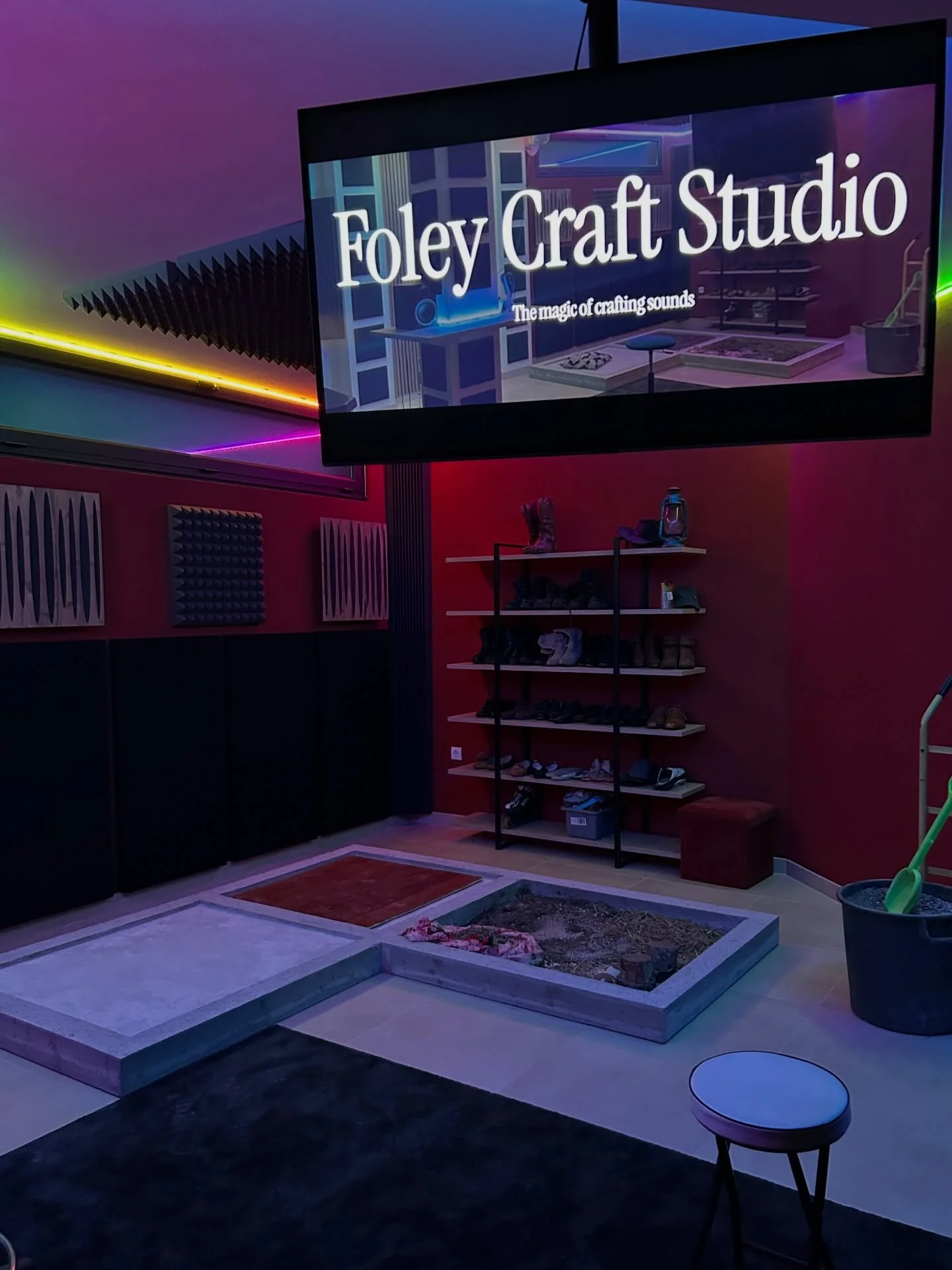 I&rsquo;m very excited to finally share my new home foley studio 😁

This has been a really challenging process, and I couldn&rsquo;t be more excited to work on many more films and series in this space!
I&rsquo;ve already recorded a film here, and a 