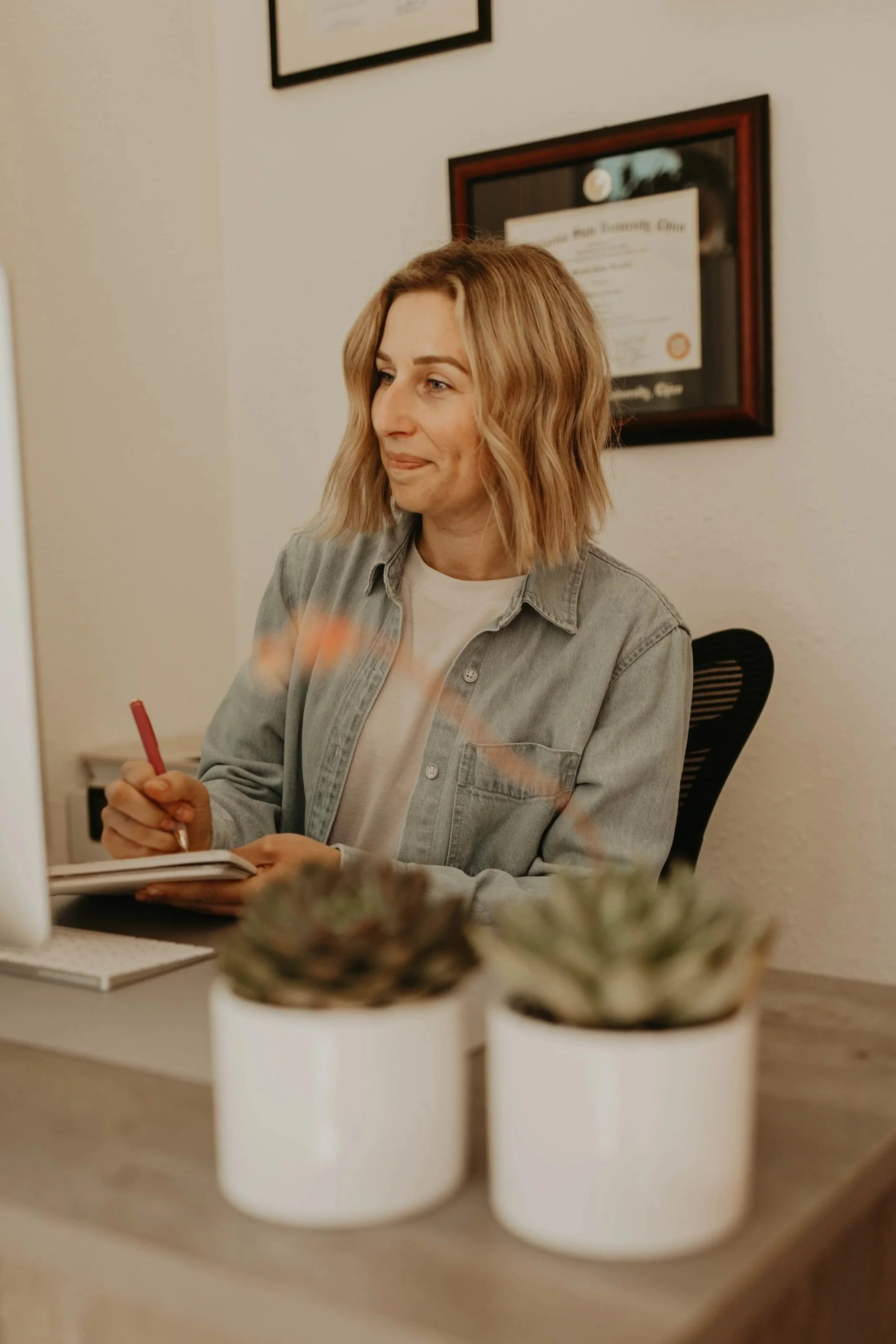 Morgan Vazquez, LMFT, providing virtual therapy in California for millennial moms navigating overwhelm and emotional exhaustion.