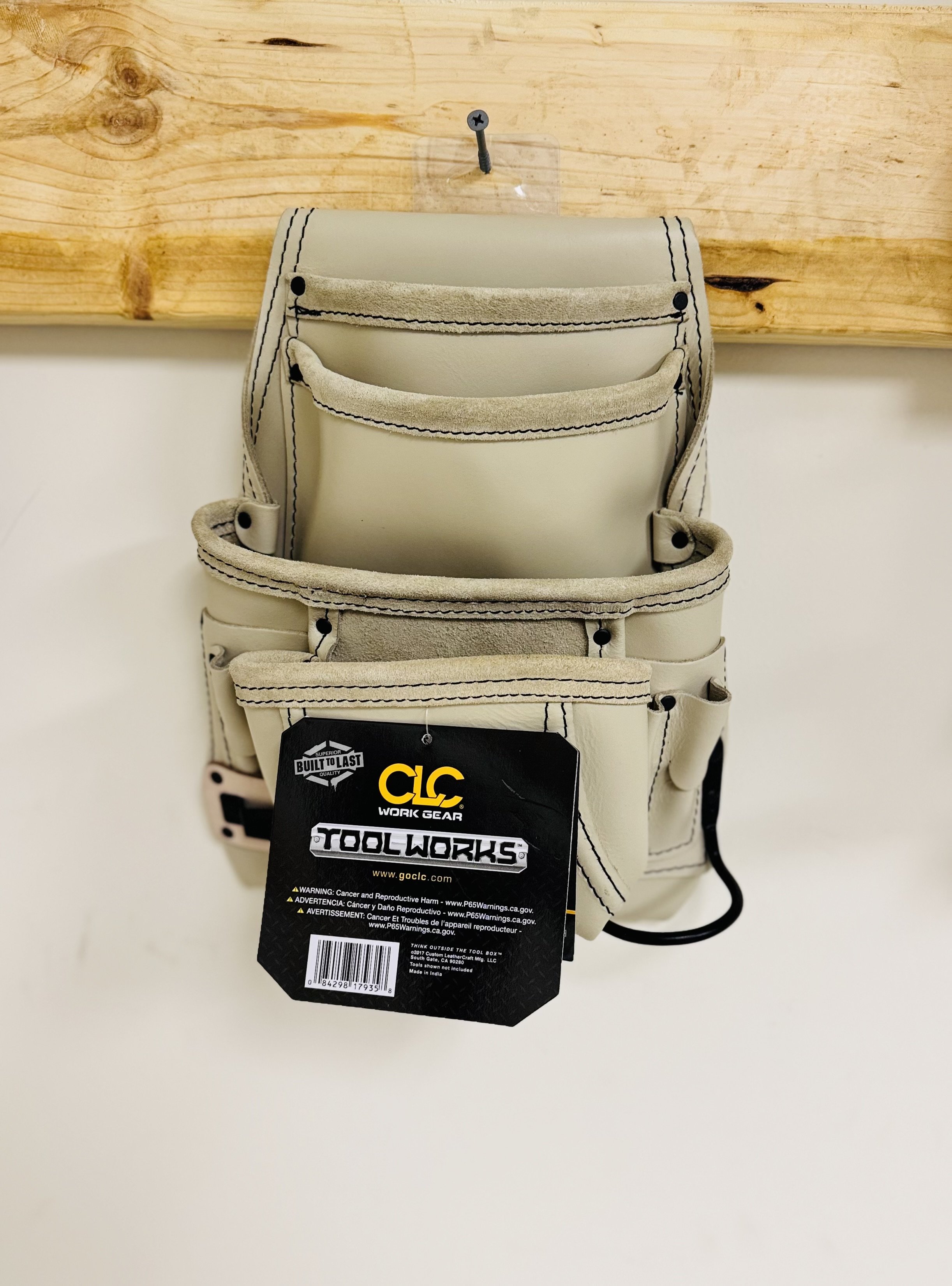 Carpenter nail and tool bag