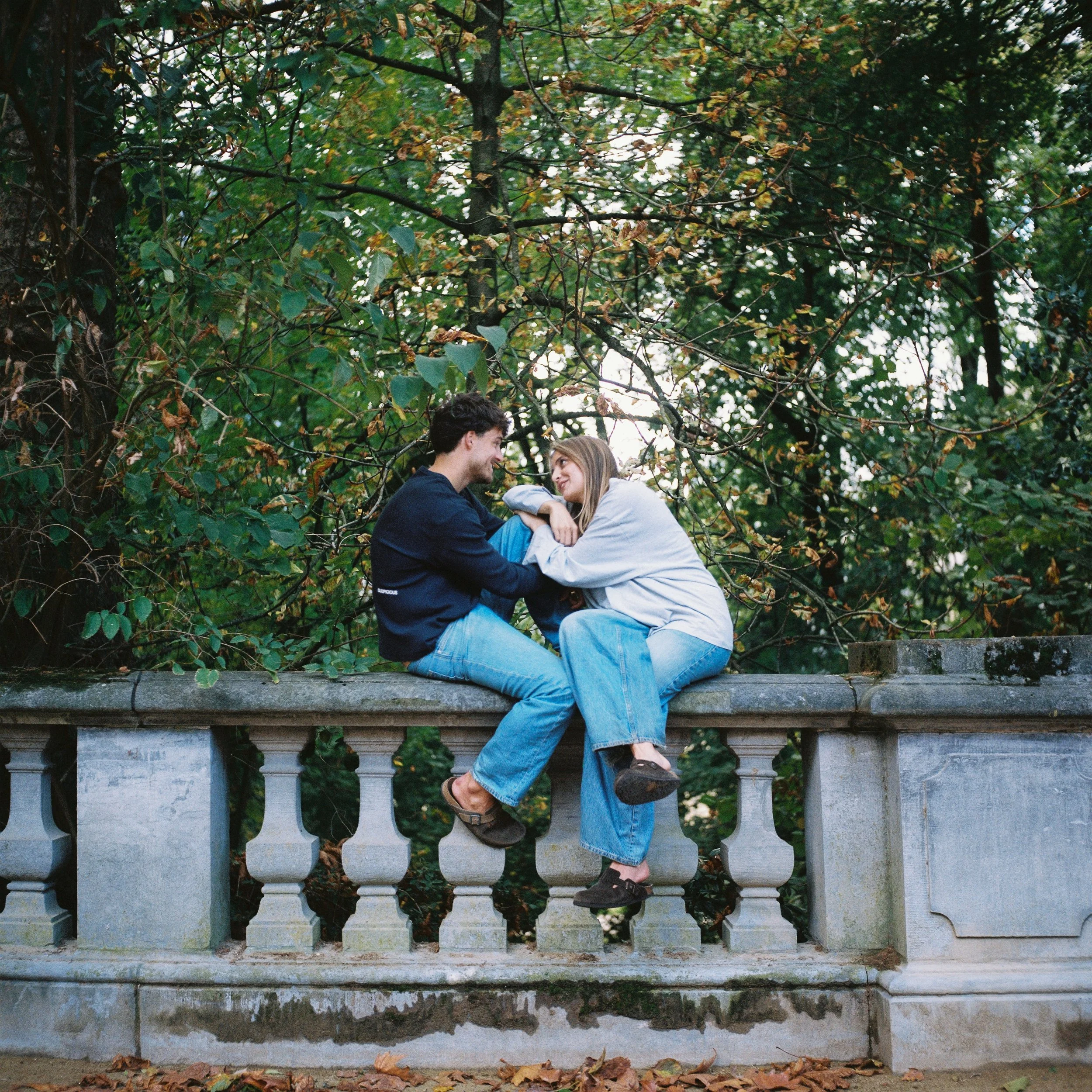 R1-09031-0004.jpg