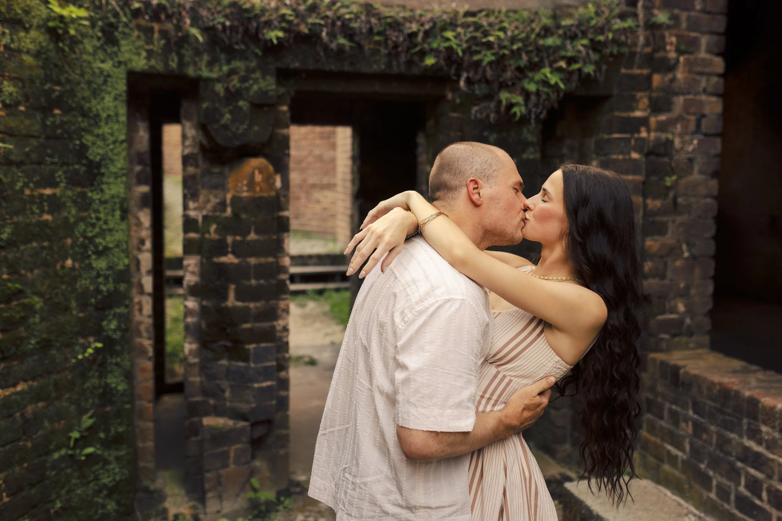 Hannah & Greg-3206.jpg
