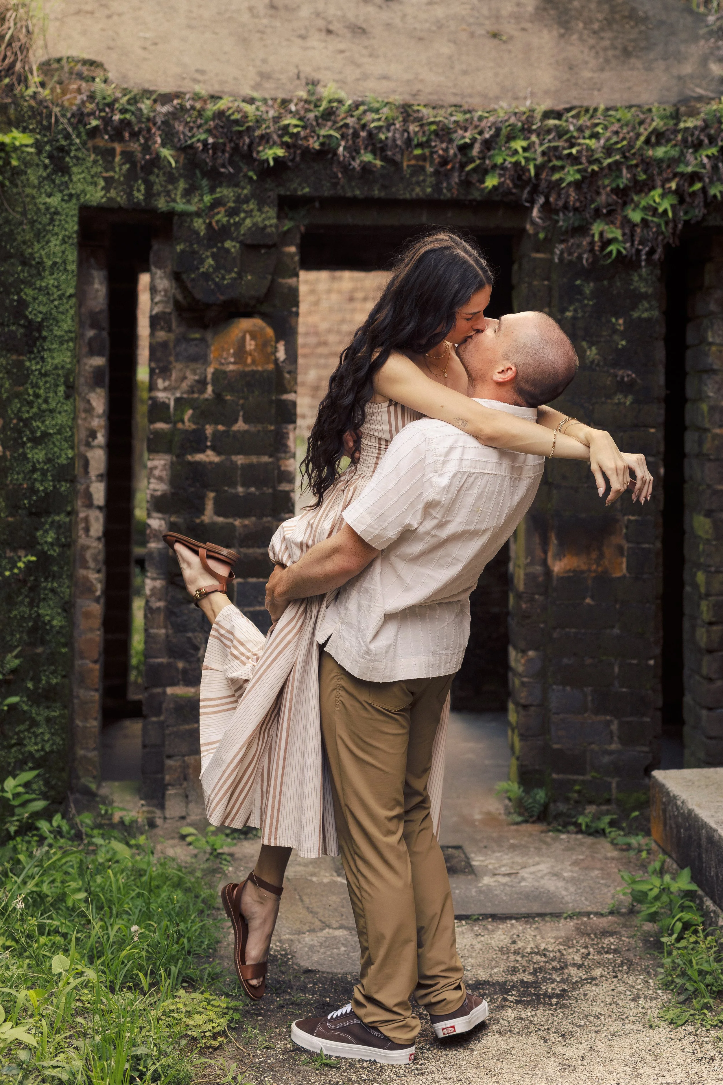Hannah & Greg-3222.jpg