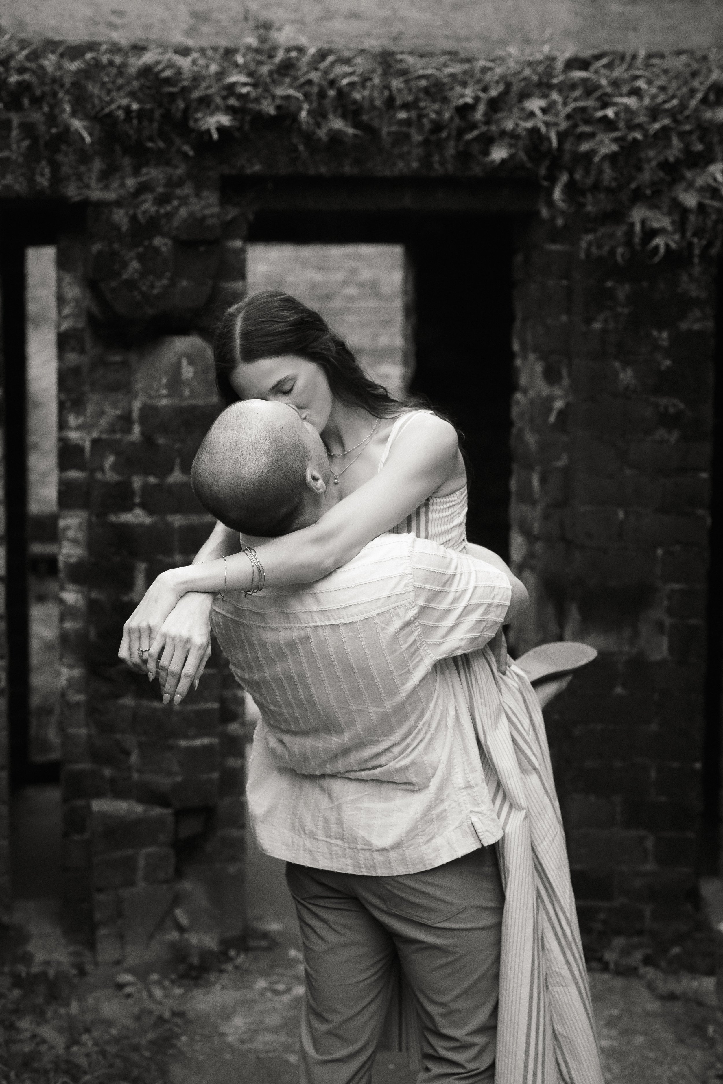 Hannah & Greg-3229.jpg