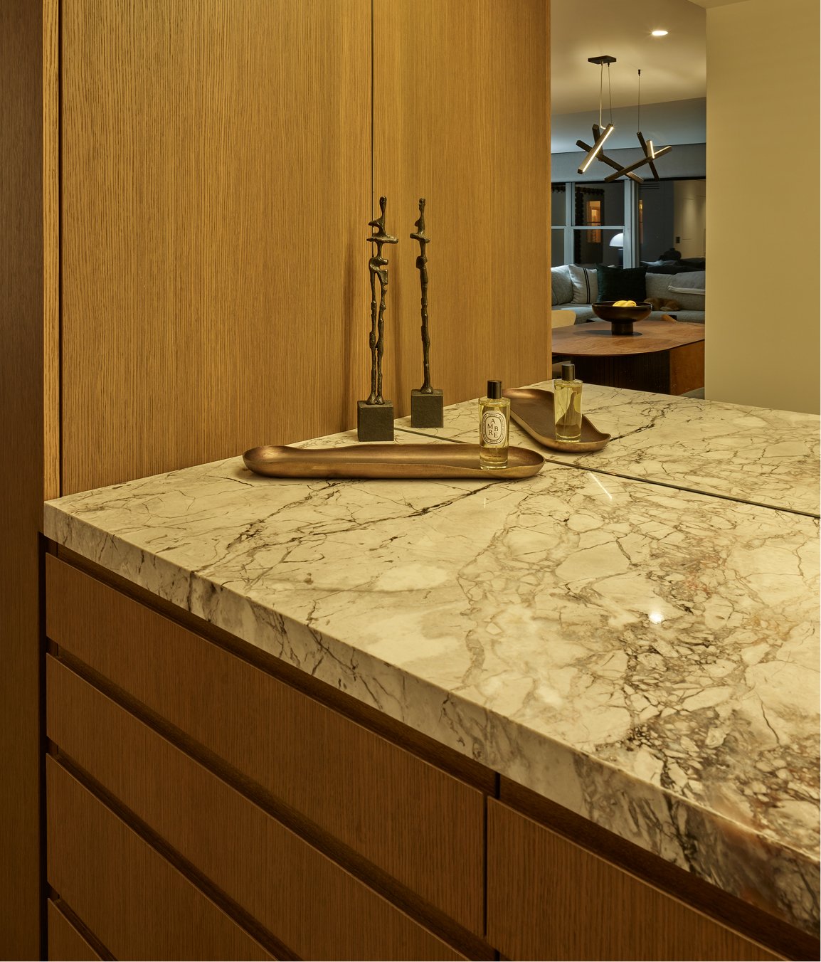 Halatsis Project Mayfair 7