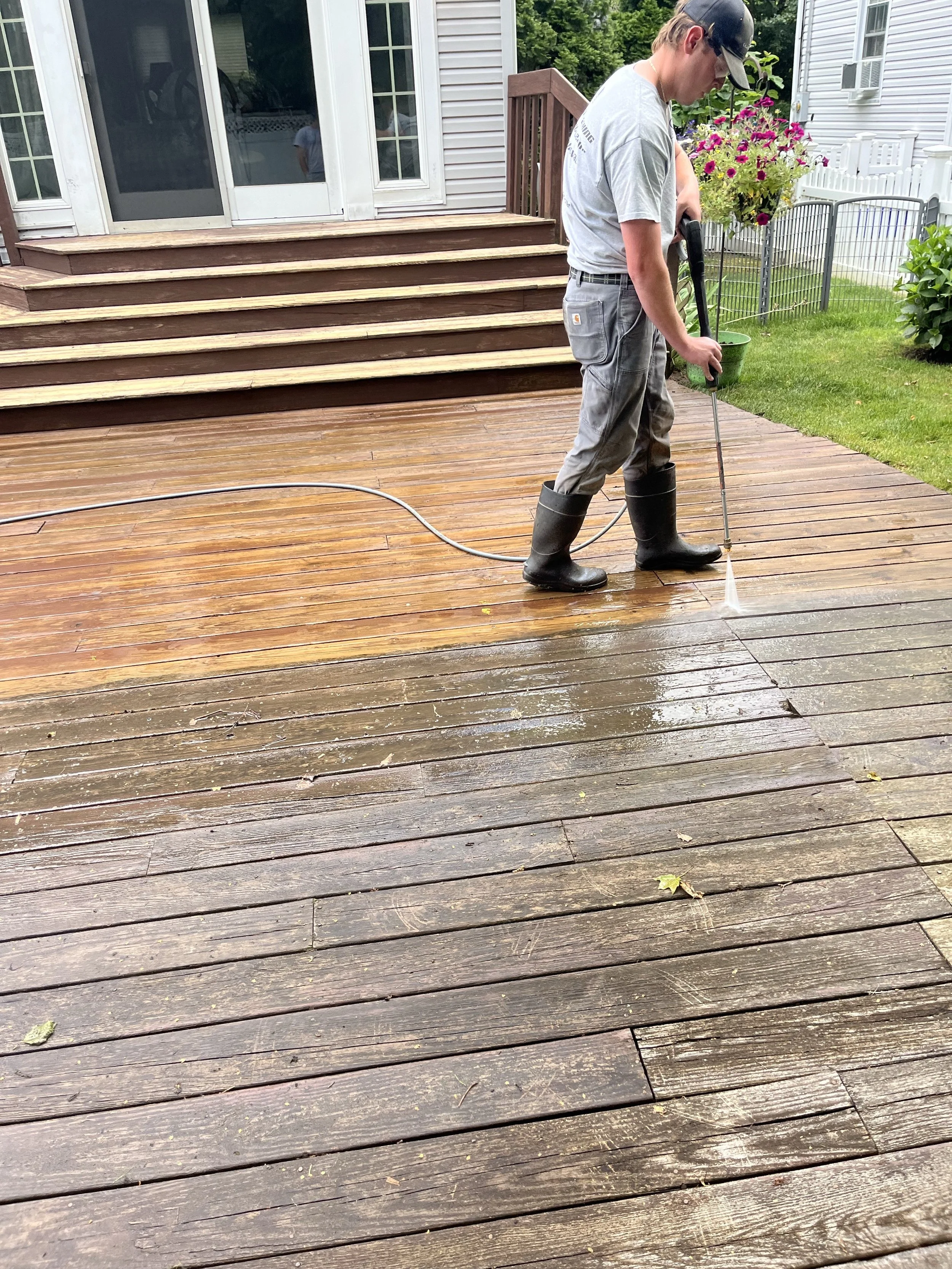deck pressure washing