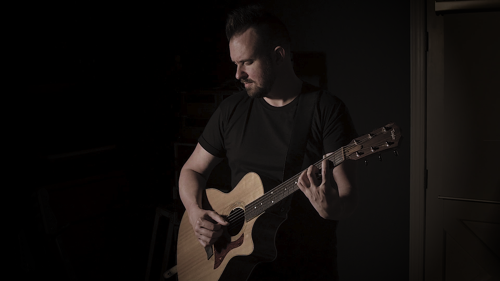 Live Music: Daniel John Roberts! 