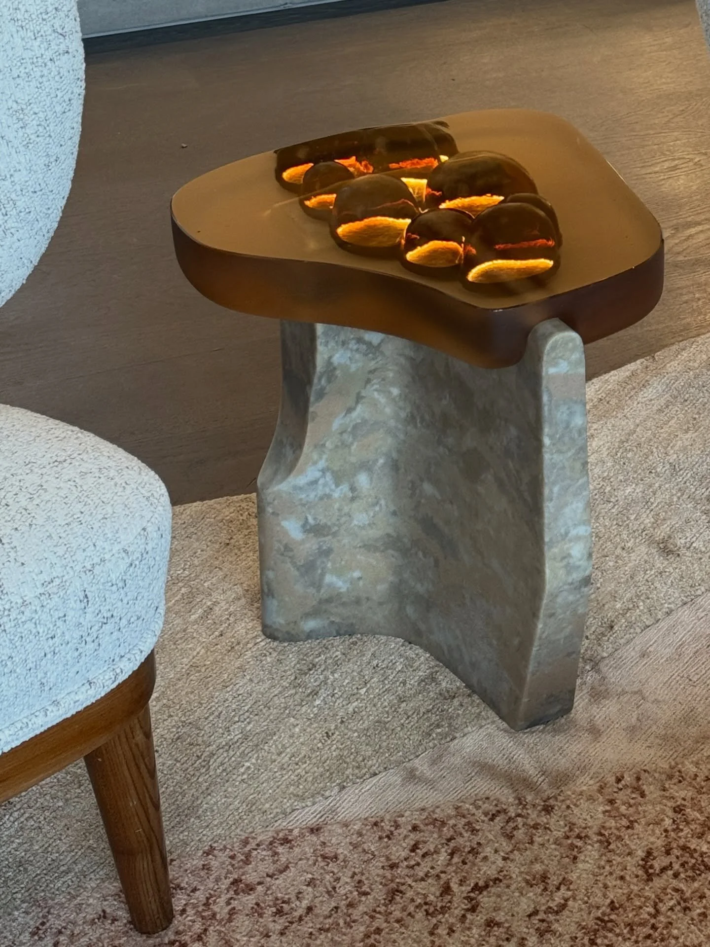 On site&hellip;
Beautiful cast glass table by @refractory.studio with a ceiling light by @ewestudio seen in the reflection of the cast glass. The chairs are rare vintage models by Otto Schulz. Rug designed by yours truly with the help of @atelieragah