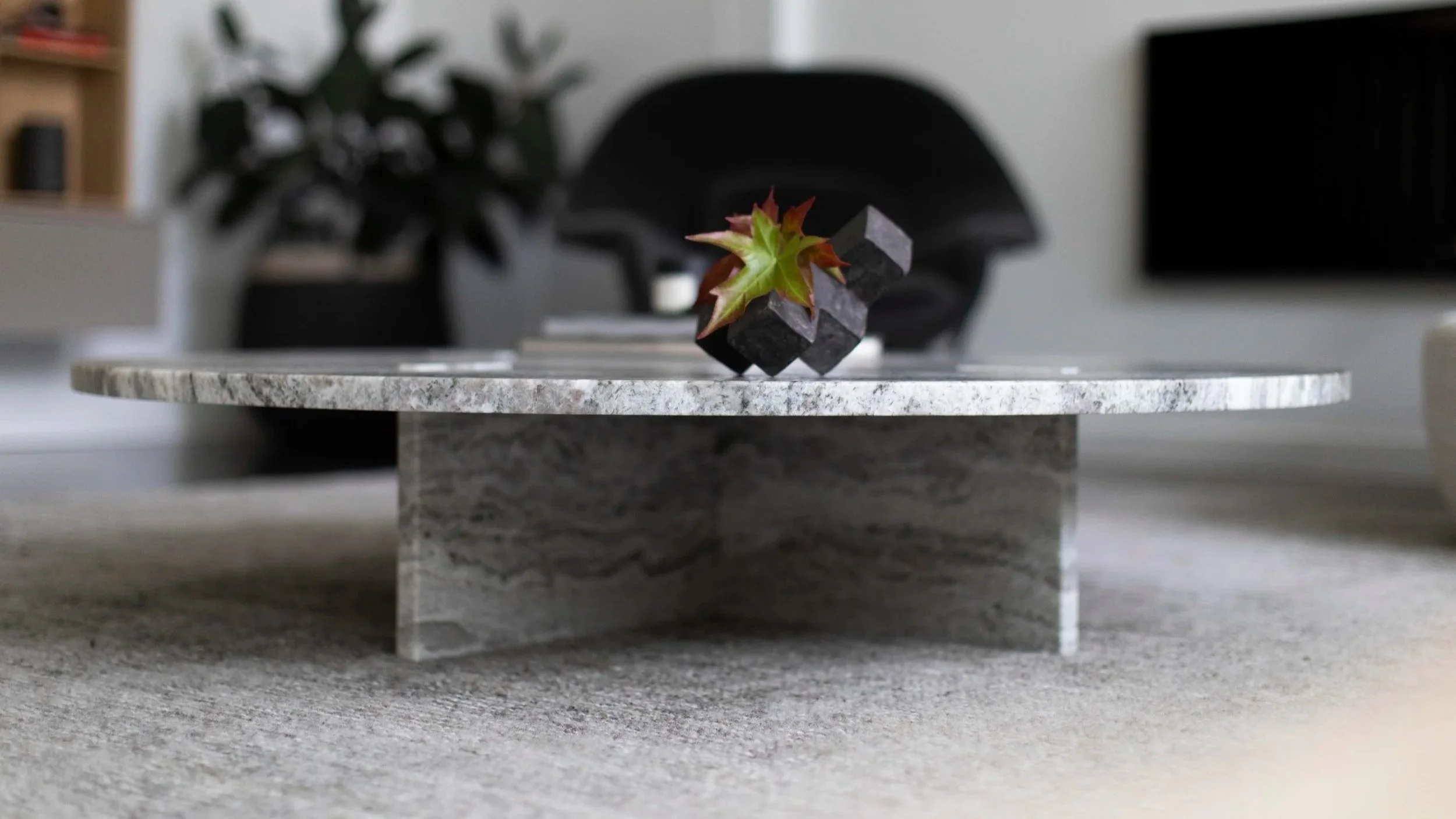 IQASSEM COFFEE TABLE