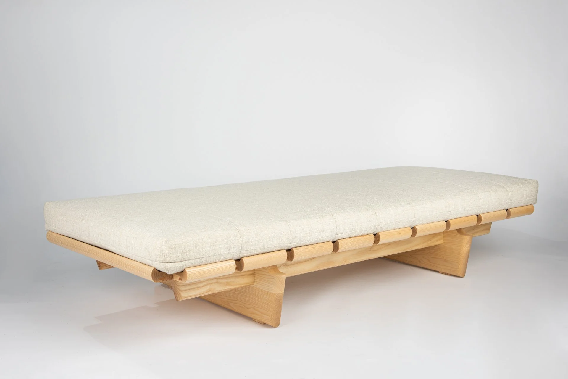 BLR DAYBED