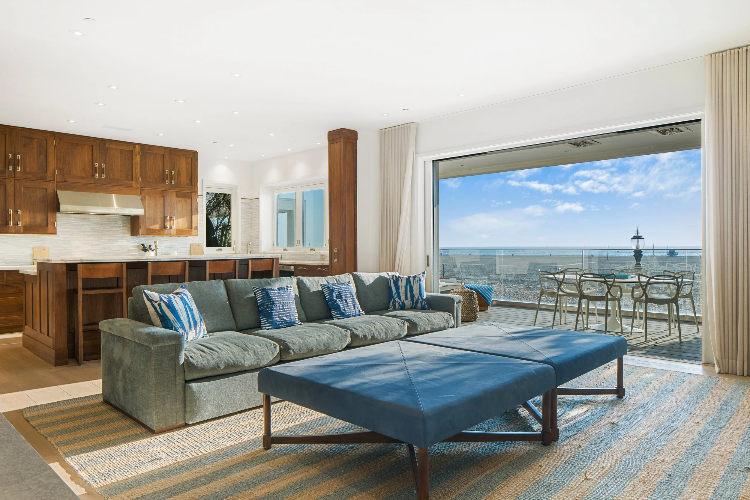 1347 Palisades Beach_017.jpg