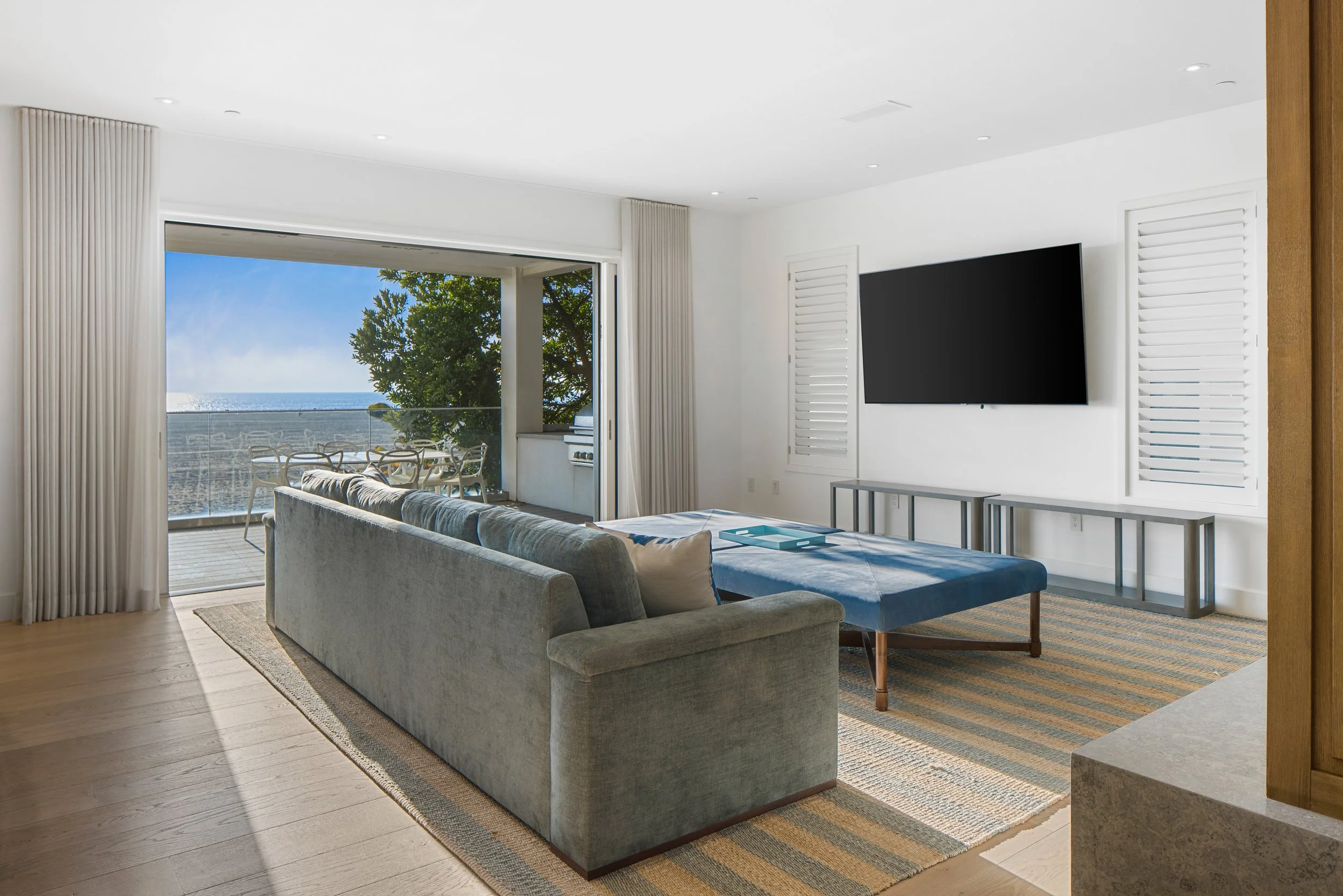 1347 Palisades Beach_018.jpg