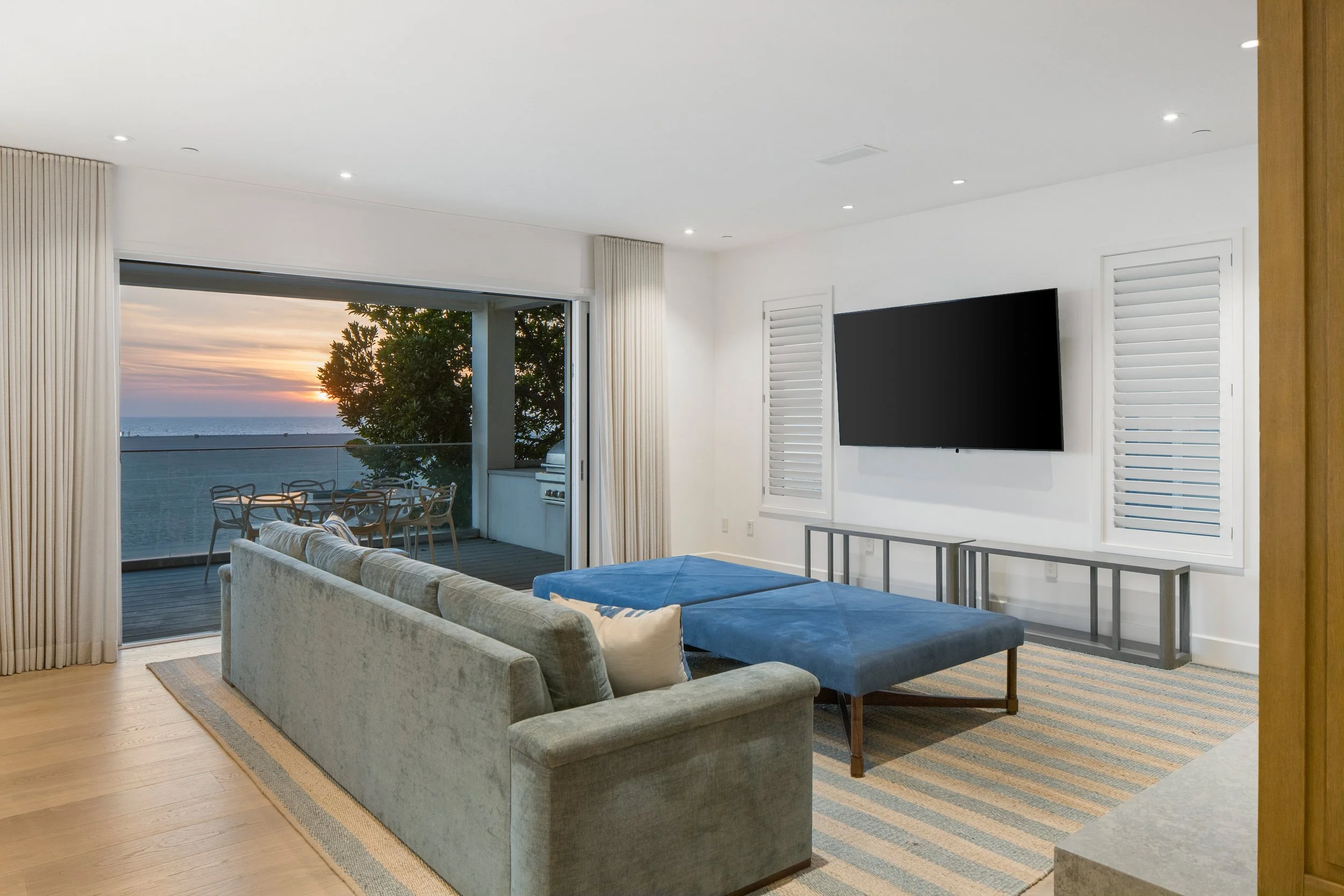 1347 Palisades Beach_070.jpg