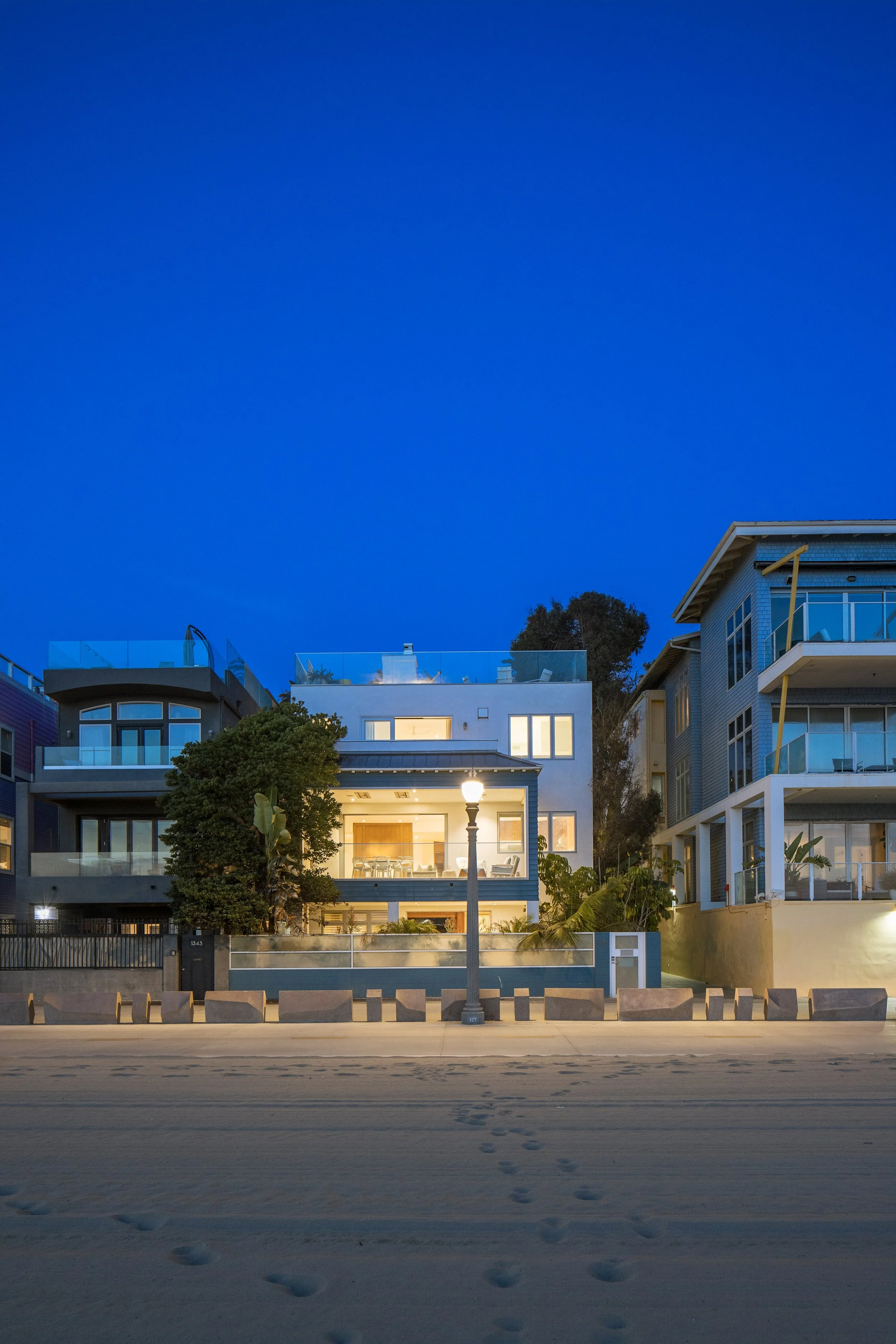 1347 Palisades Beach_090.jpg