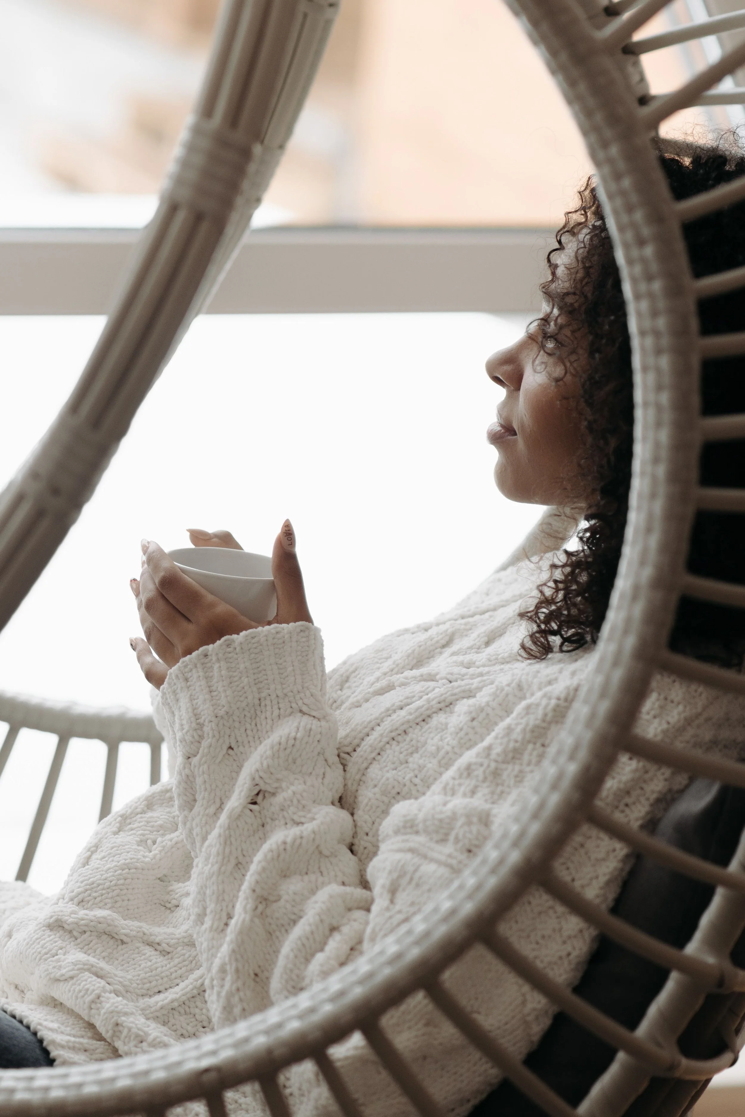 Therapy for high-functioning binge eating with Dr. Elizabeth Gordon, PsyD, for high-achieving adults in Silver Spring, MD and virtually in Maryland and New York.