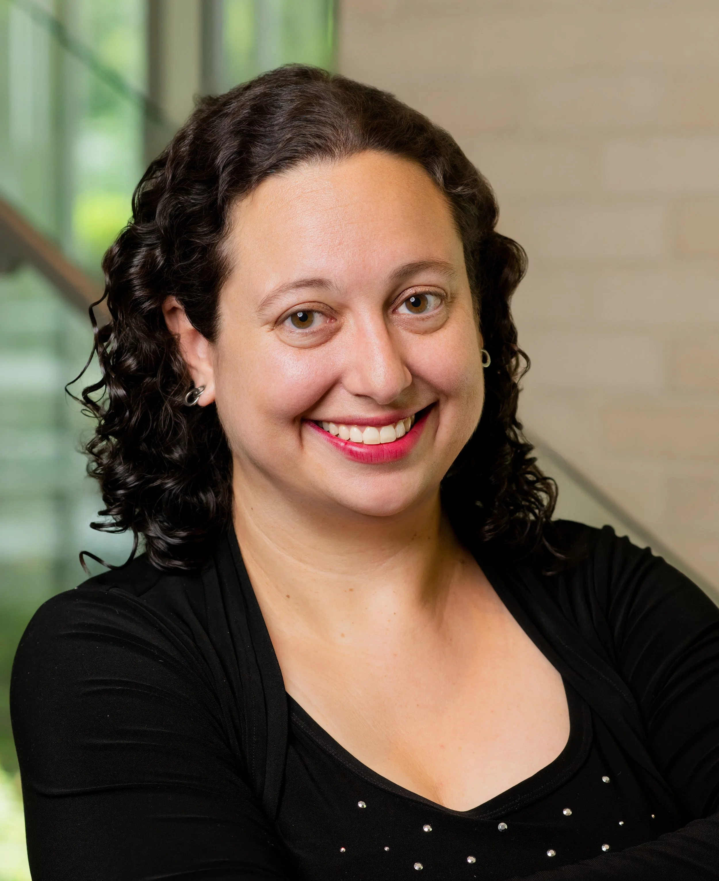 Dr. Elizabeth Gordon, PsyD — licensed psychologist and eating disorder specialist in Silver Spring, MD, trained at Harvard, Johns Hopkins, and Yeshiva University