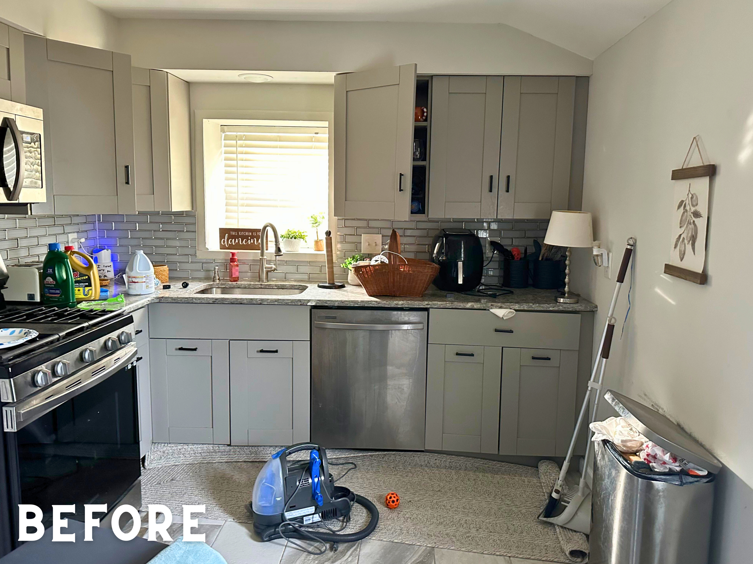 Goodbye, Junk Drawer! Hello, Cozy Kitchen! My client wanted a kitchen that would inspire her to cook more. I helped purge the clutter and excess from her cabinets and helped her curate a warm, inviting atmosphere.