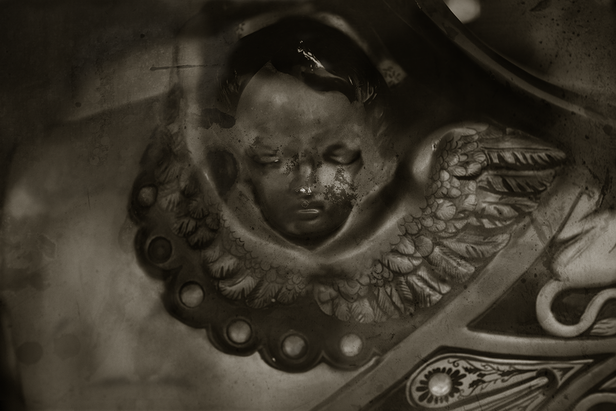 CarouselAngel.png