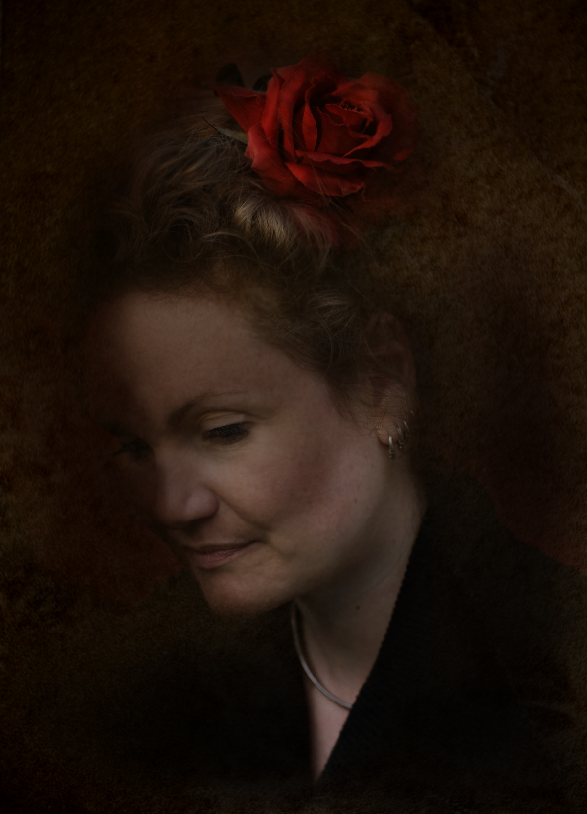 LailaRoseInHair.png