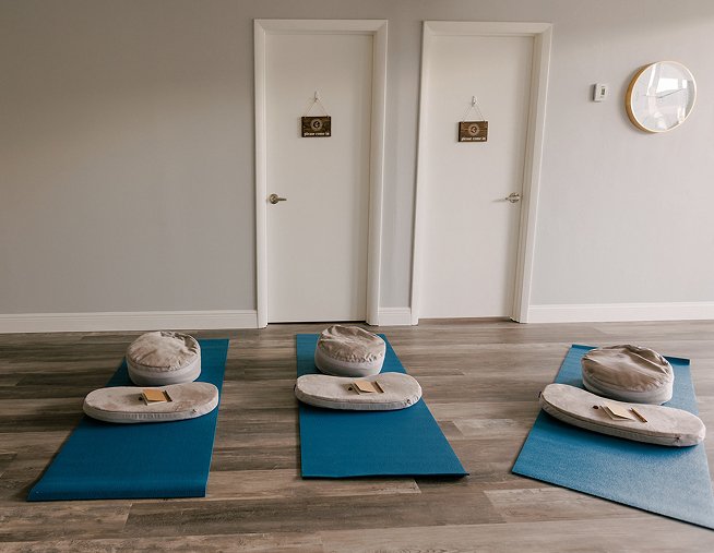 burnout recovery retreat therapists