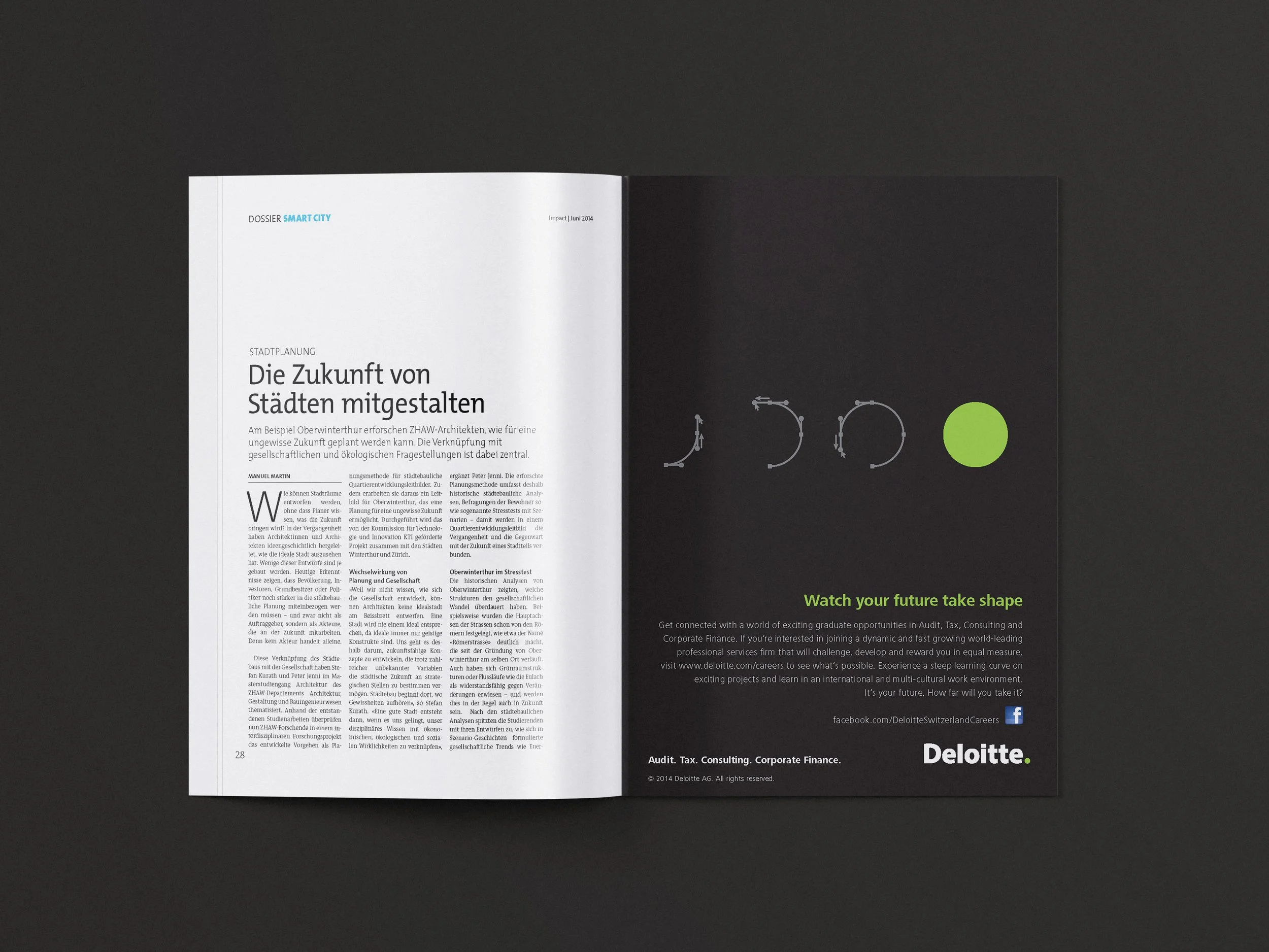 Magazin mit Print-Inserat aus der Green Dot Kampagne von Deloitte.