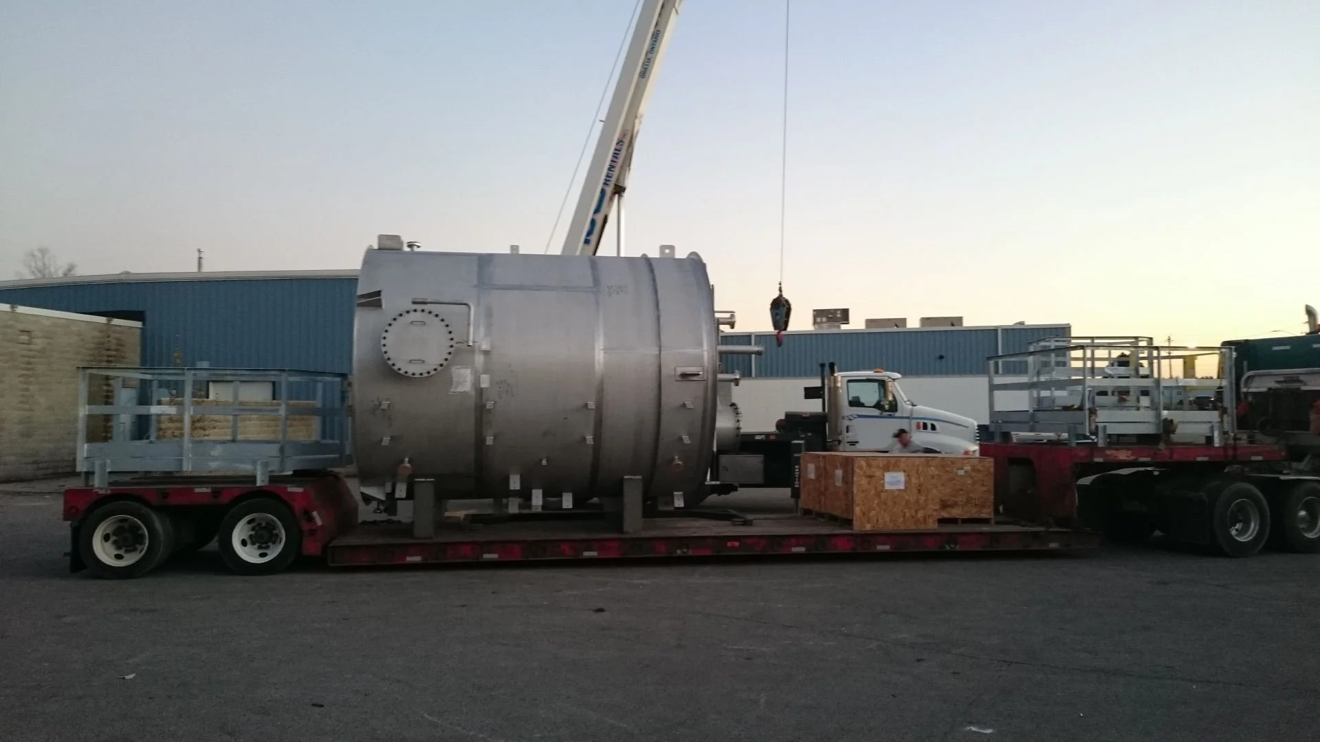 Hawman Container Services Custom Fabricated 304SS API 650 Tank System for Alberta SAGD Oil & Gas Reagent Injection – Stainless Steel Tanks 13.jpeg