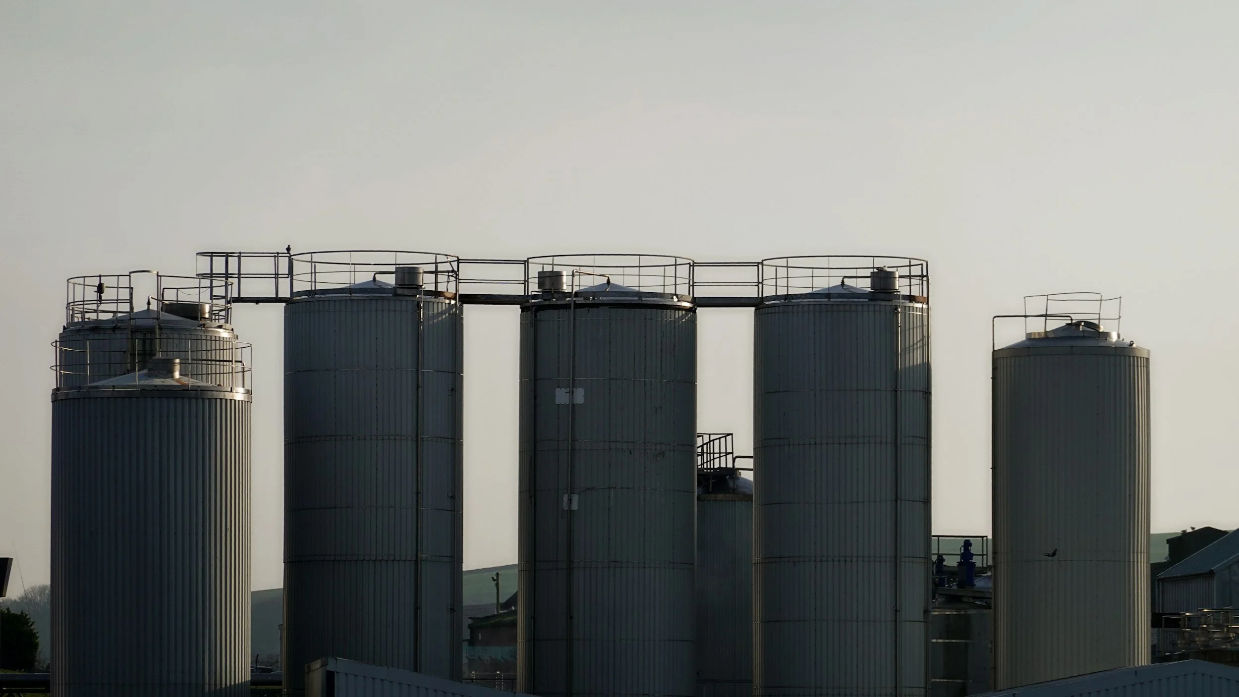 How to Choose a Polyethylene Chemical Storage Tank in 2026