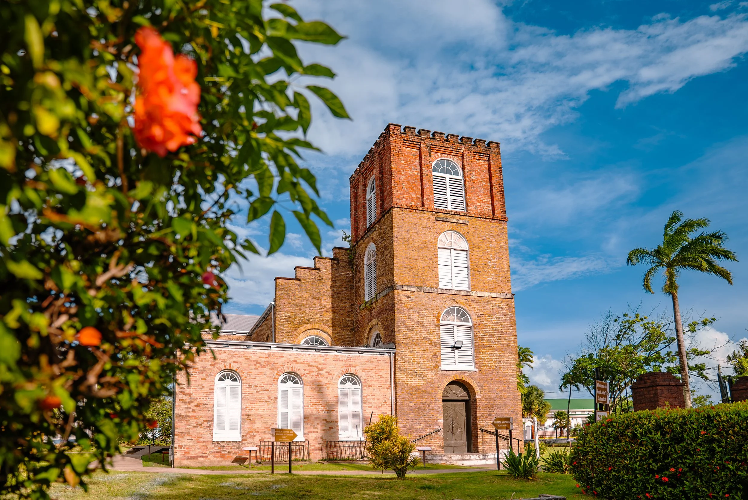 St Johns Cathedral-couple-09.jpg
