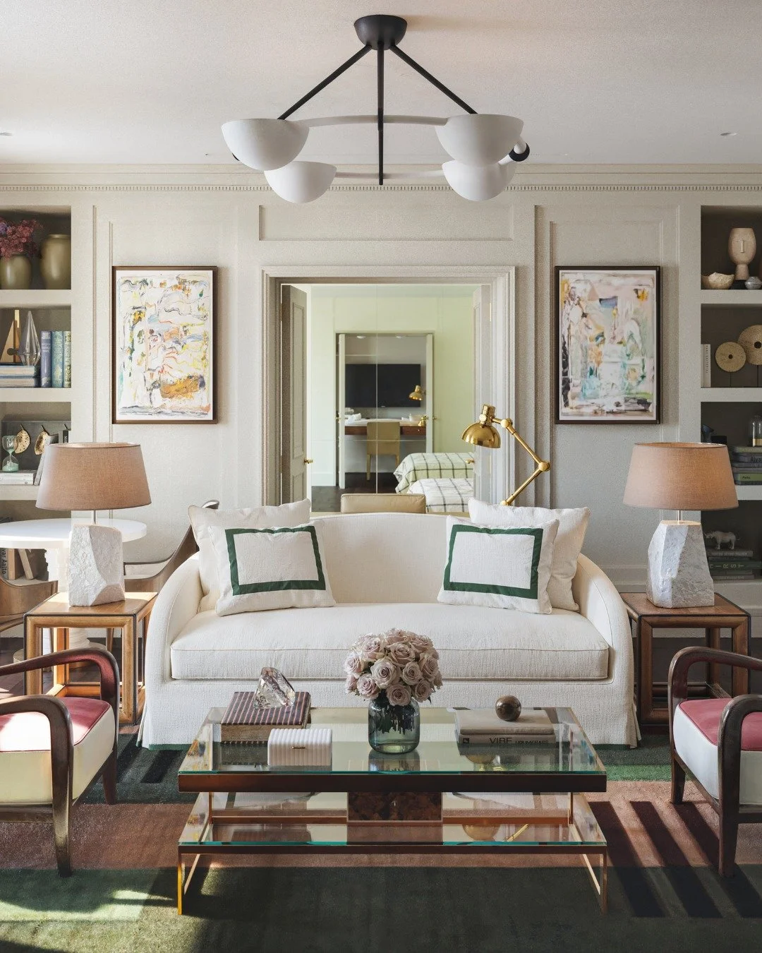 Spotlight on @thecarltonmilan.

@roccofortehotels&rsquo;s newest hotel brings refined design and bold interiors to the heart of Milan&rsquo;s Fashion District. With 71 rooms and suites styled like elegant city residences, plus a culinary program led 