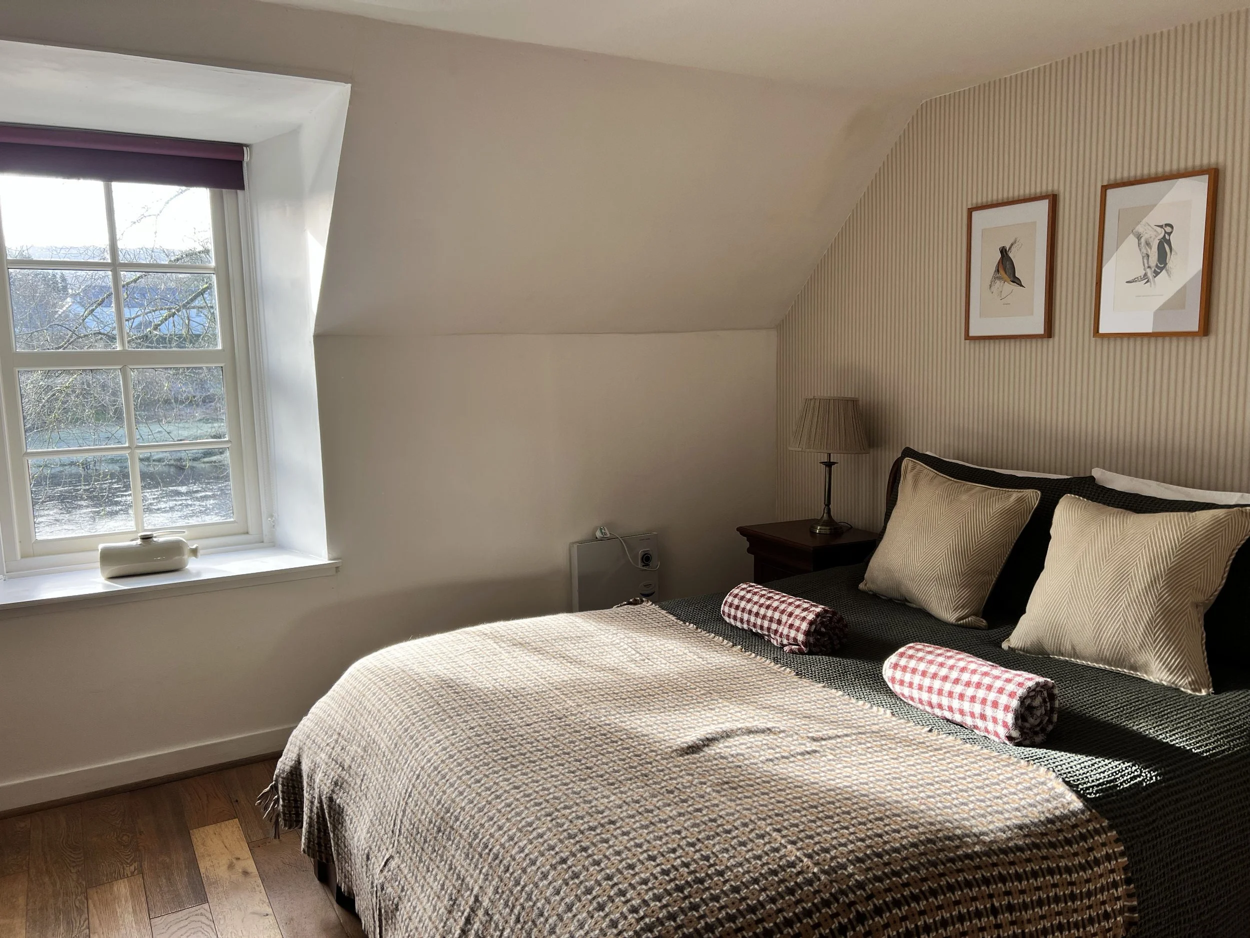 Second bedroom 4.jpg