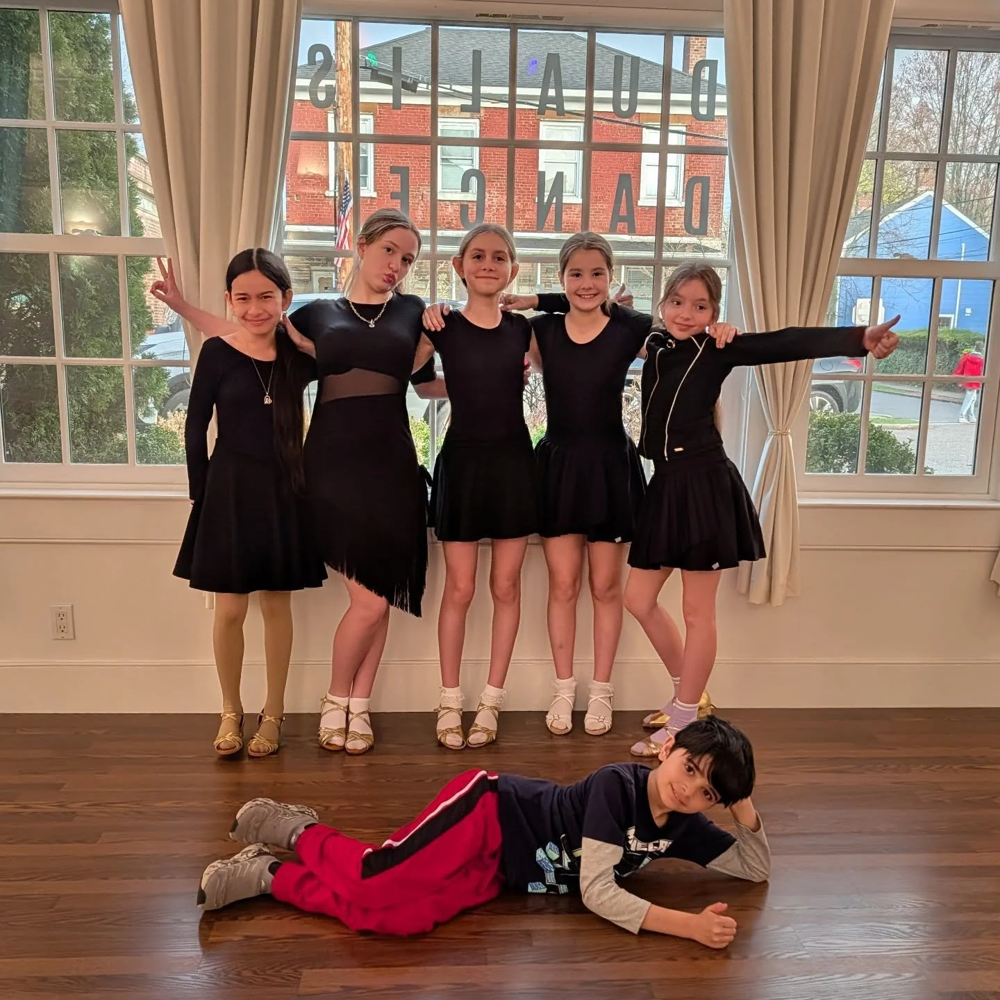 Long after the routines are performed and the costumes are outgrown, it&rsquo;s the friendships made on this floor that will remain 🤍

We aren't just teaching our youth students how to dance, we&rsquo;re teaching them how to connect! Dance lessons g