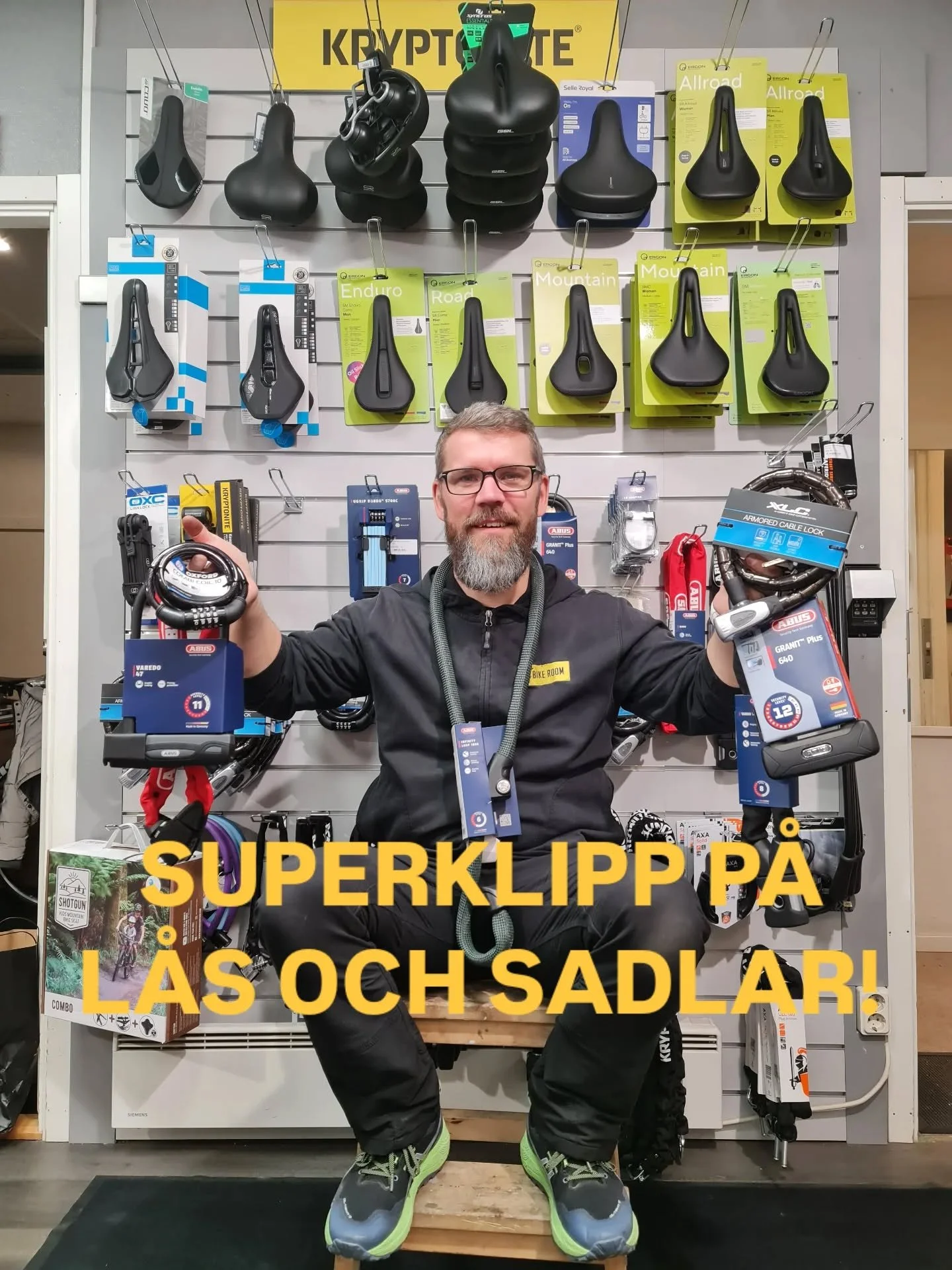 Hj&auml;lp oss att t&ouml;mma lagret! Passa p&aring; att fynda grymma cykeltillbeh&ouml;r till kanonpris innan vi flyttar till Svetsarv&auml;gen 6!
🚲
25 februari &auml;r sista chansen att handla i v&aring;r nuvarande butik. V&auml;lkomna!
🚲
#cykelk