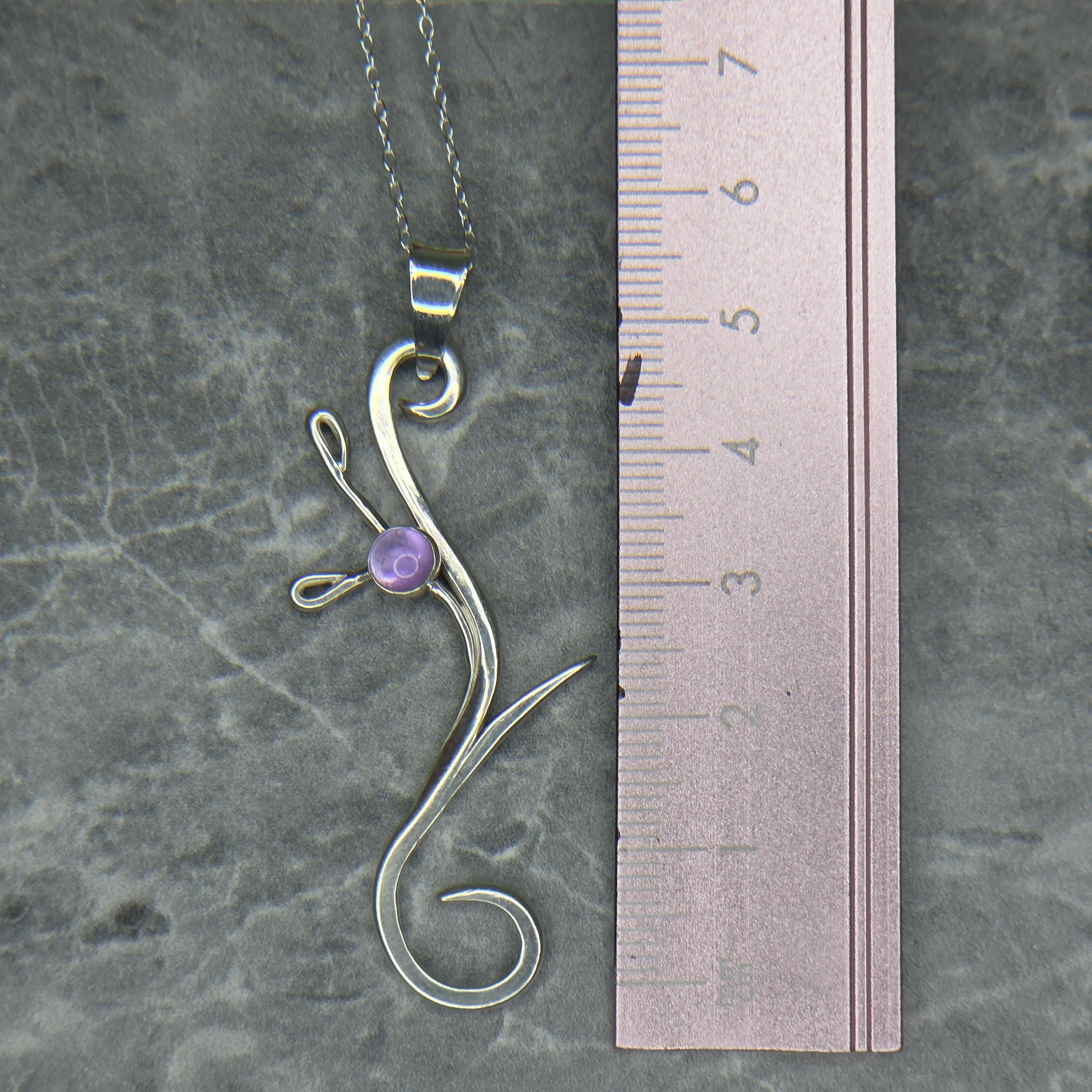 Delicate Silver Amethyst Heather pendant measure.jpg