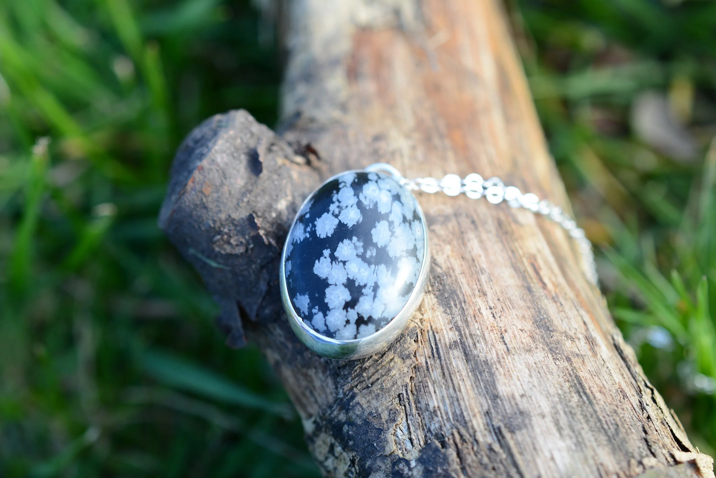 snowflake obsidian necklace.JPG