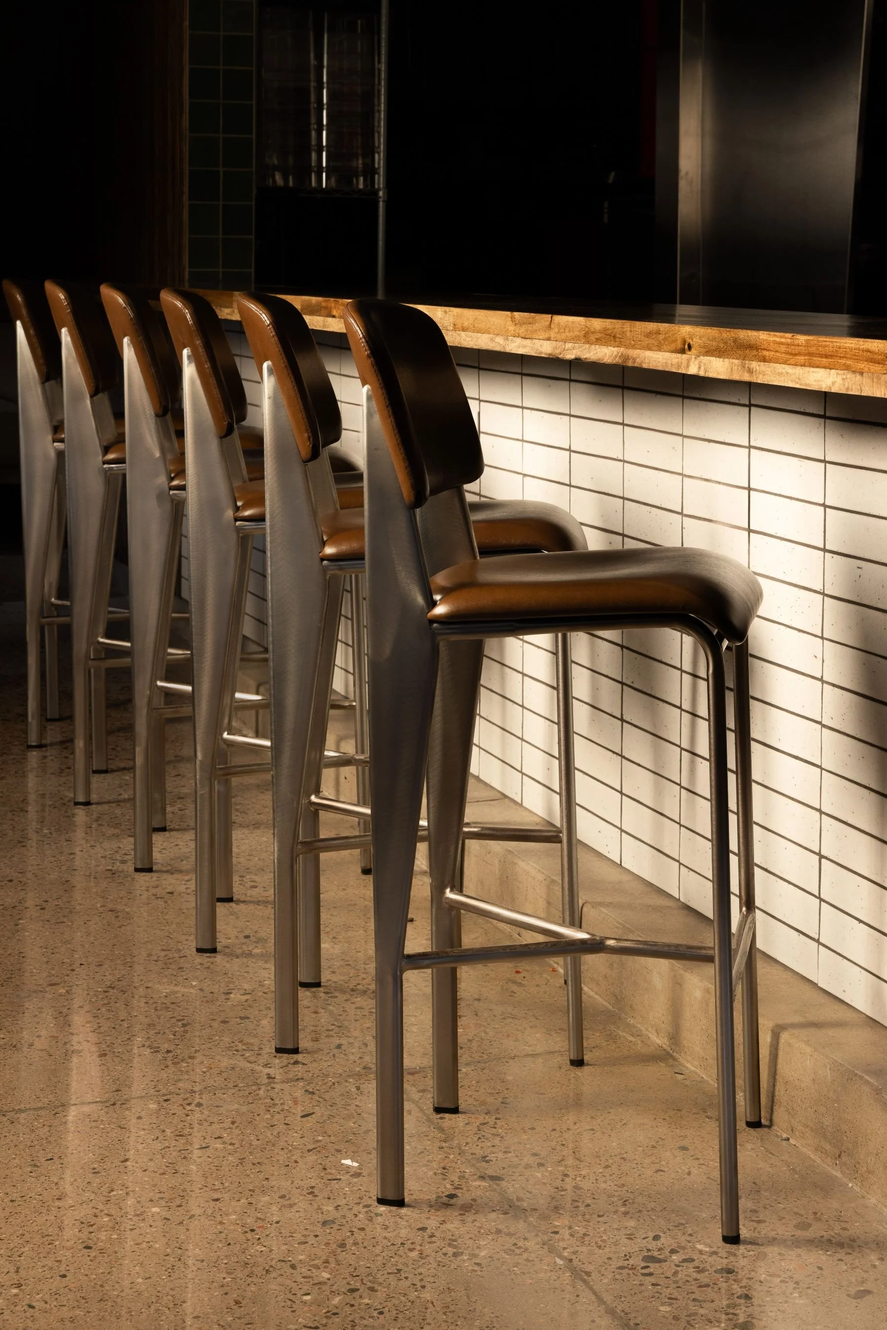 olivers-modern-american-restaurant-bar-stool-detail-design.jpeg