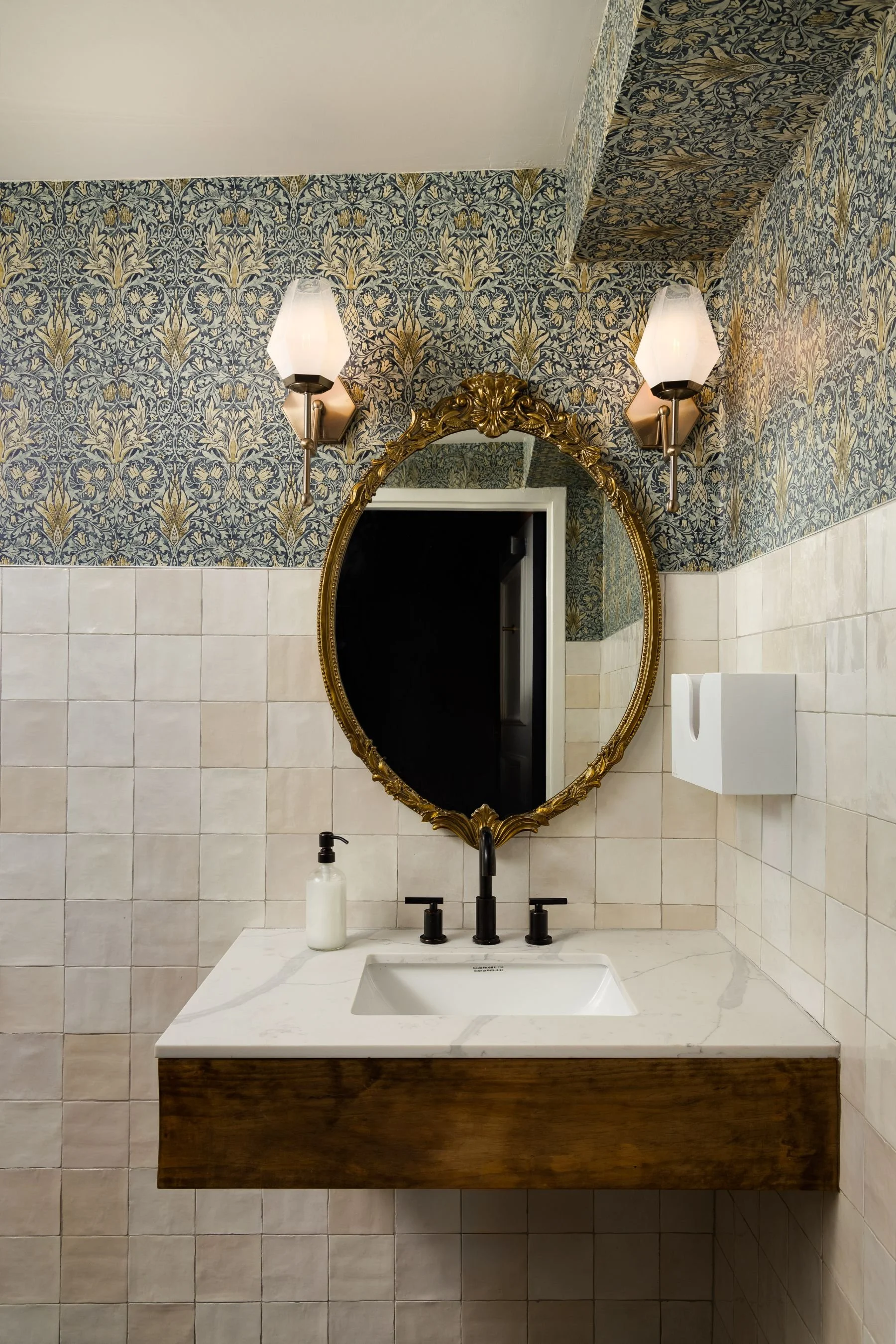 copper-and-sage-camelback-bathroom-design.jpeg