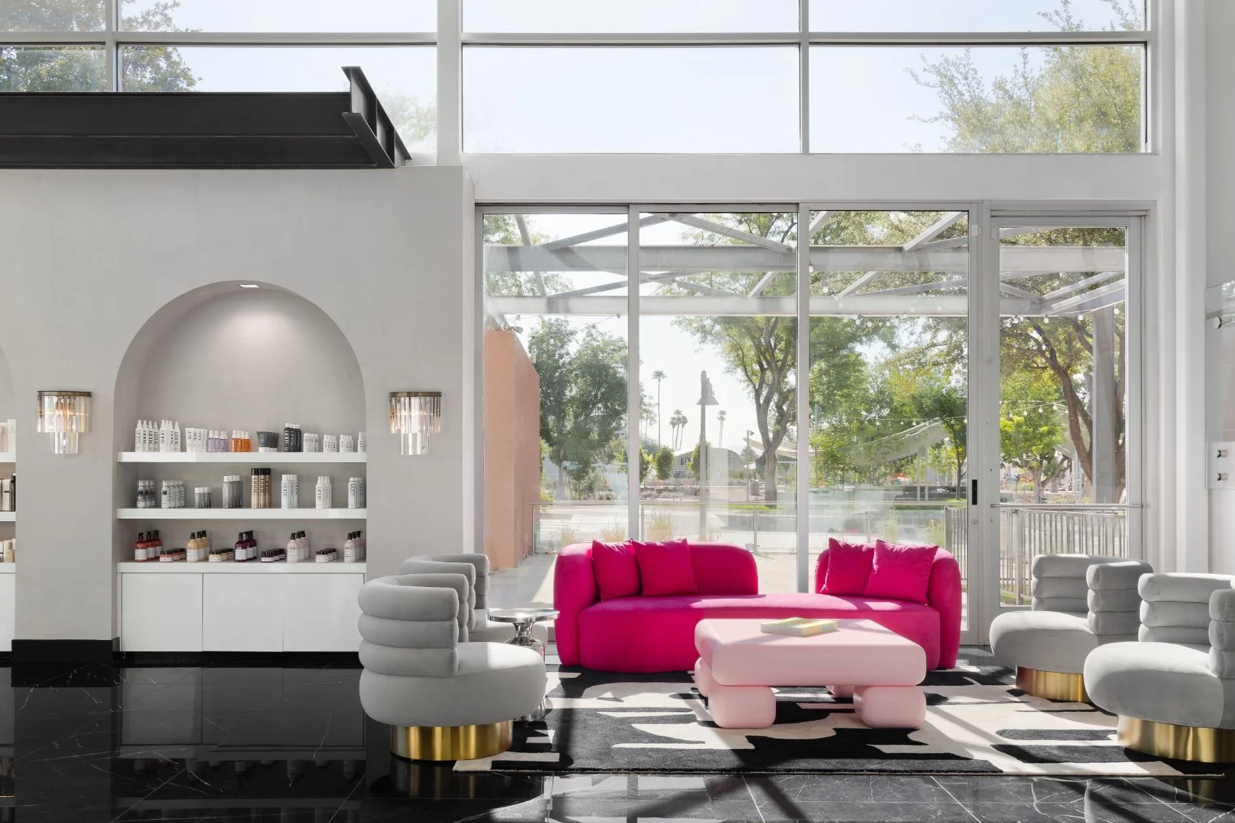 fanse-salon-scottsdale-marble-floor-brass-accents-styling-area.jpeg