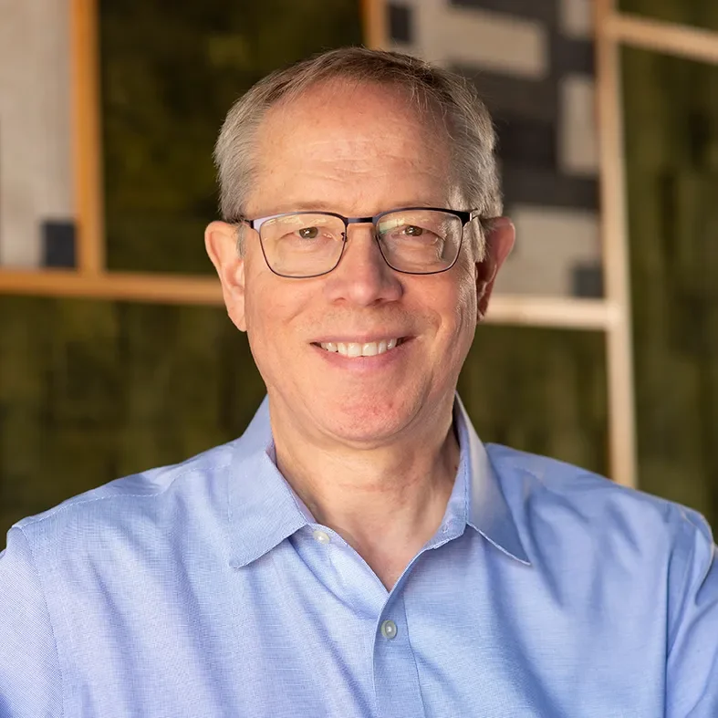 Tom Hurdelbrink headshot