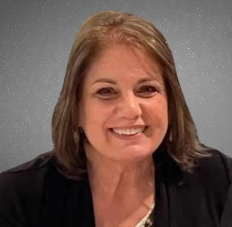 Renee Zurlo headshot