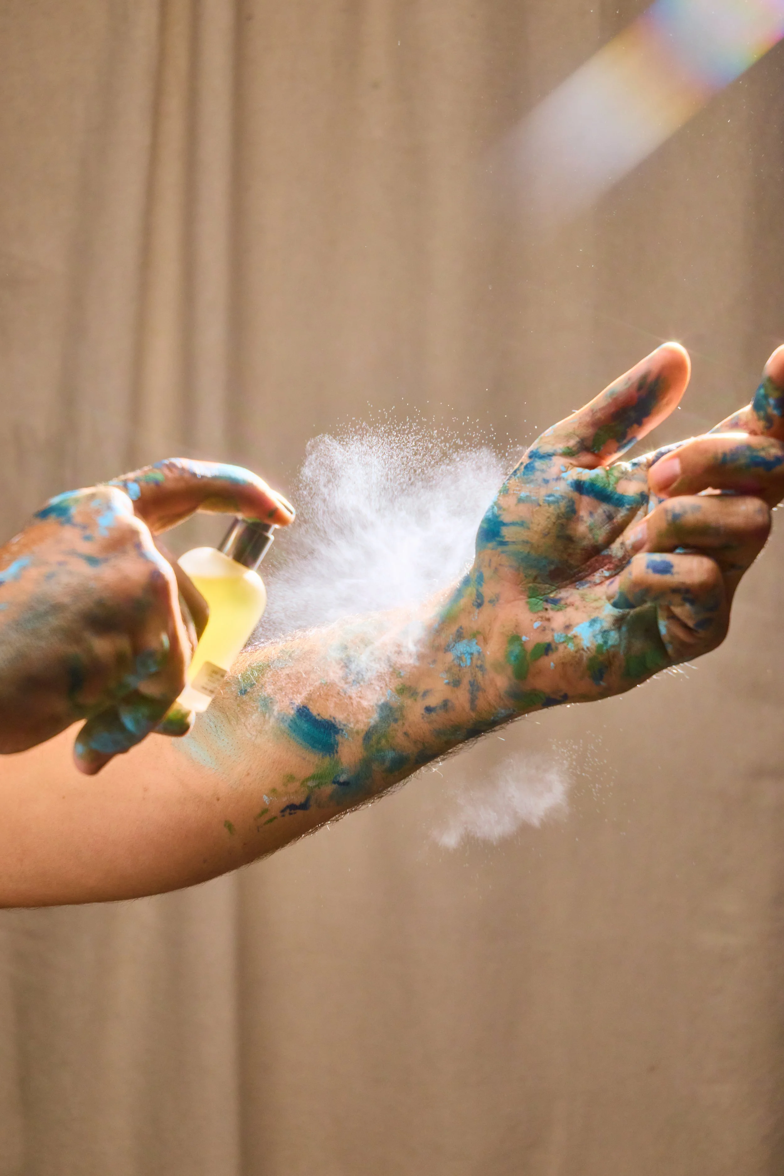 NM_8-26_1951_Perfume 30mL Spray Action_2530.jpeg