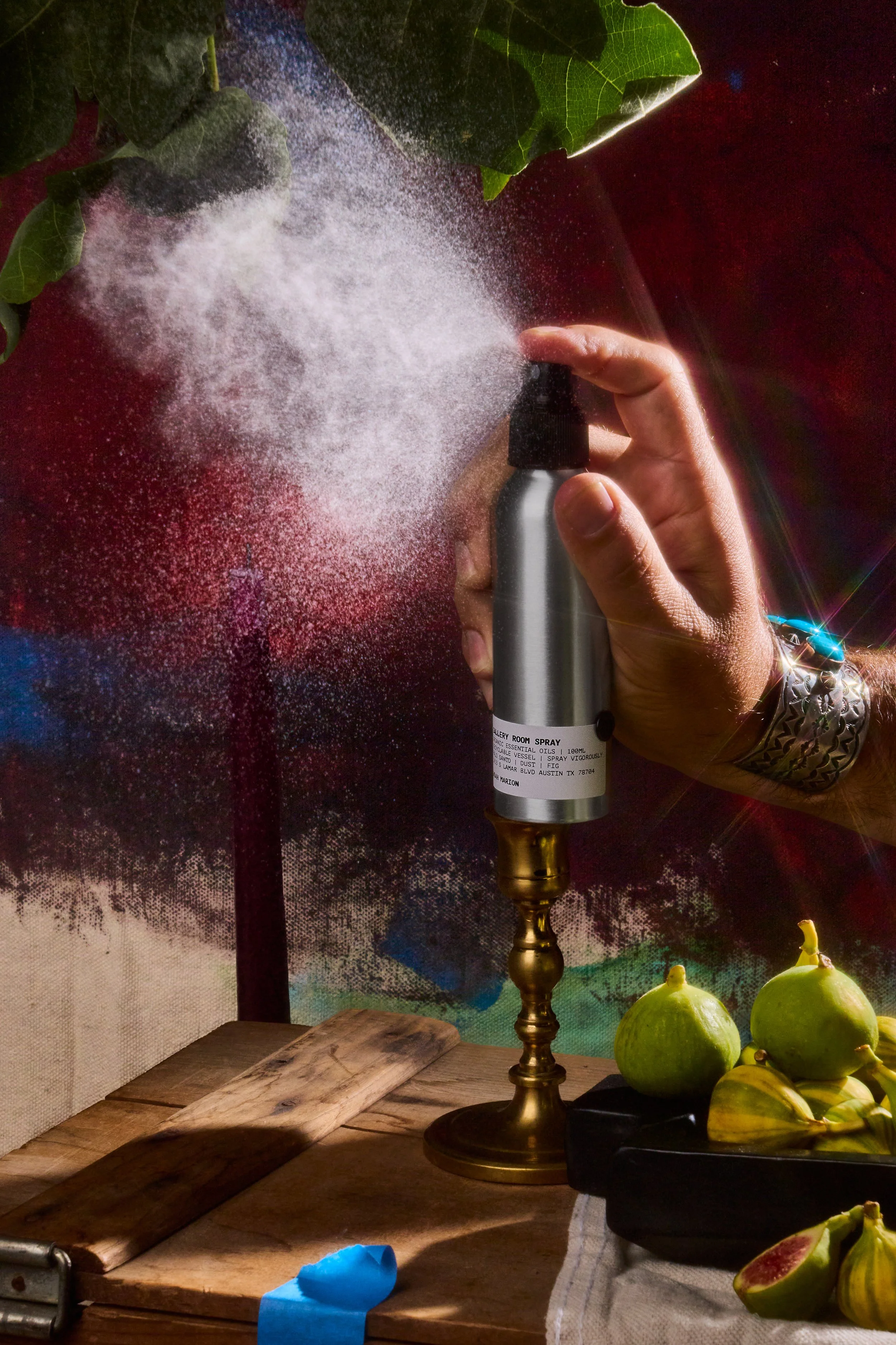 NM_8-26_Gallery_Room Spray 100mL Action_16788 2.jpeg