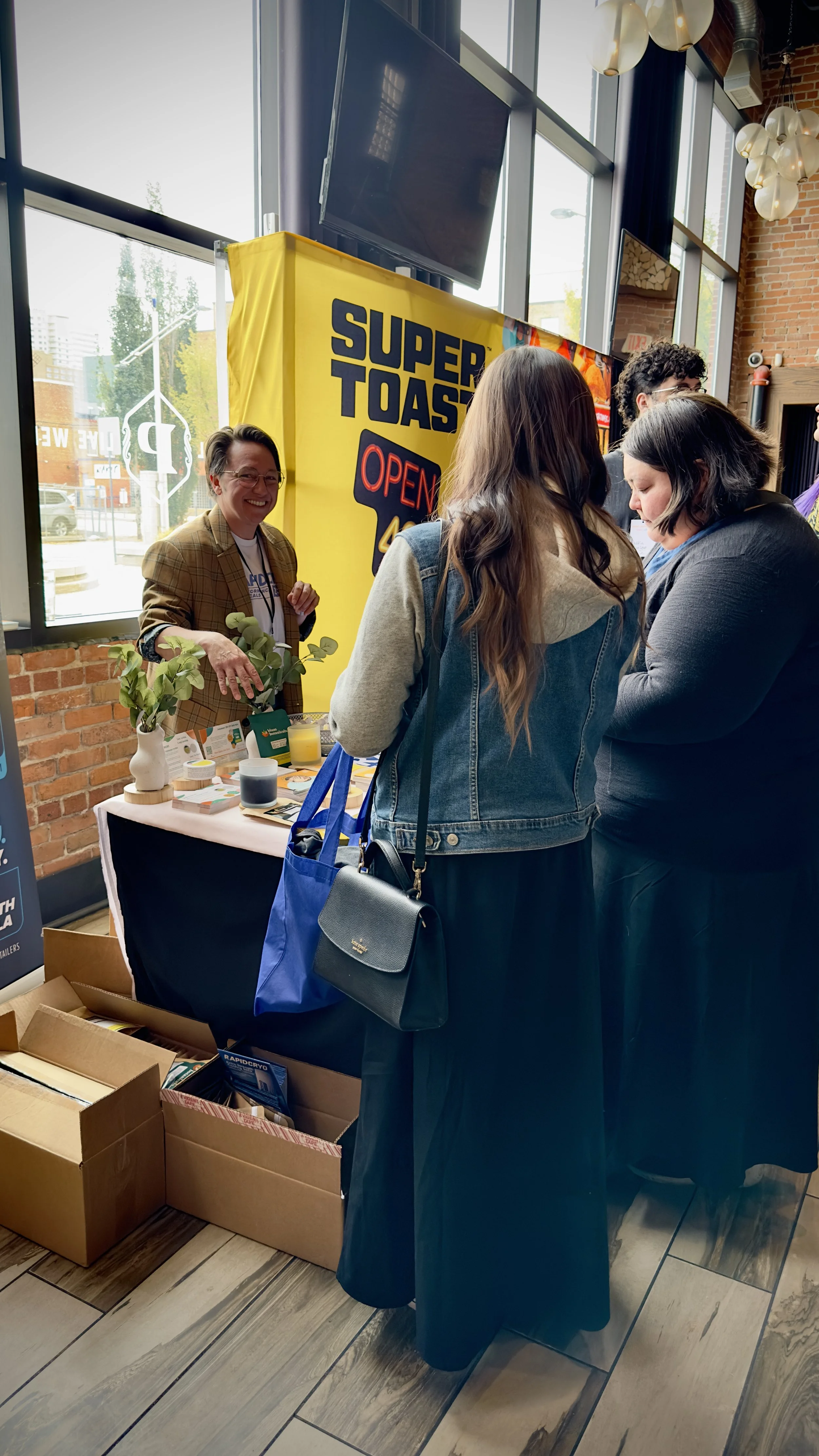 005E231792-1-TethersBrandsBuyersBrunchEdmonton_408-Javier Reyes_NaYkqZoyWt.jpeg